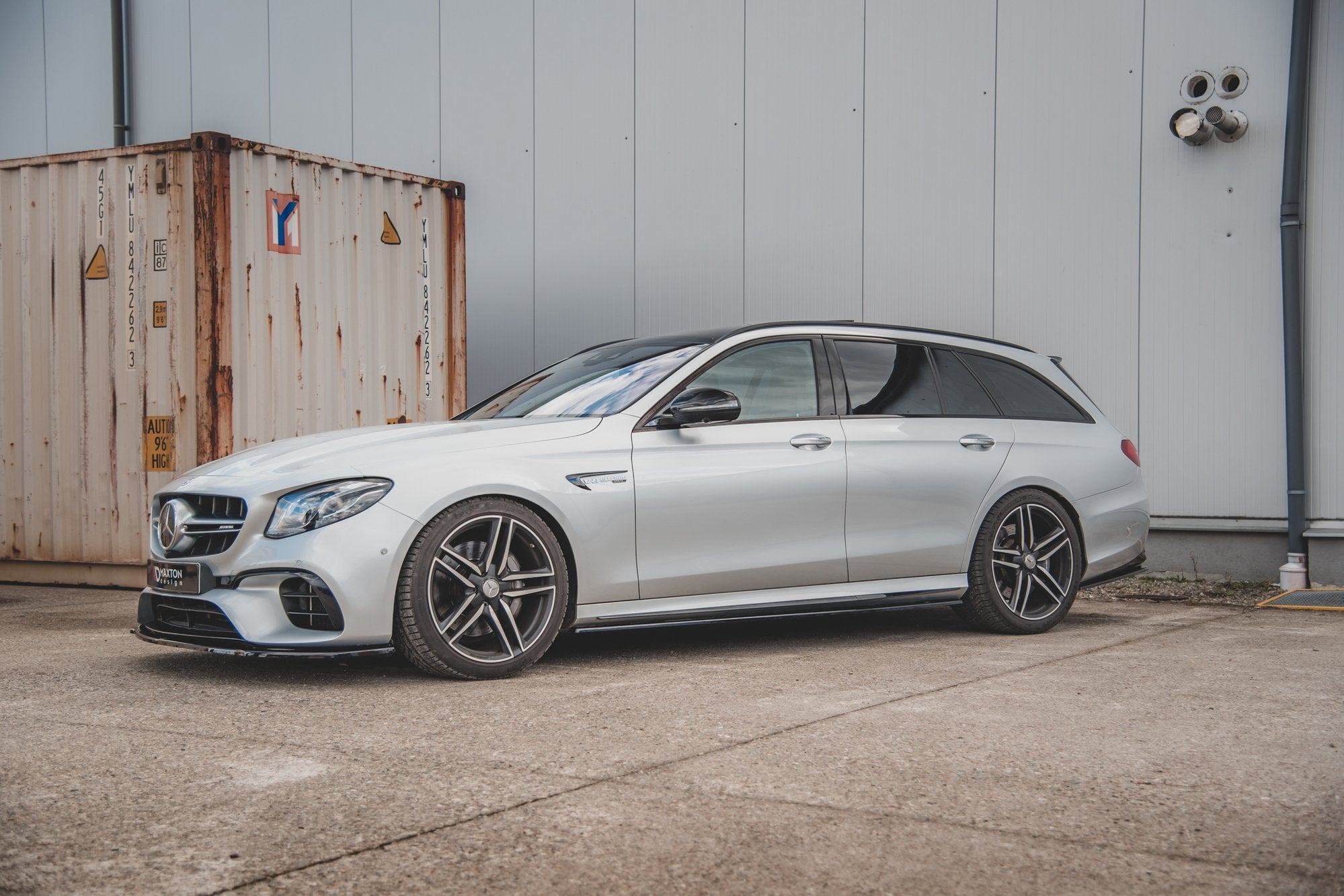 Maxton Design Street+ Seitenschweller Leisten passend für Mercedes-Benz E63 AMG Kombi/Limousine S213/W213 schwarz Hochglanz