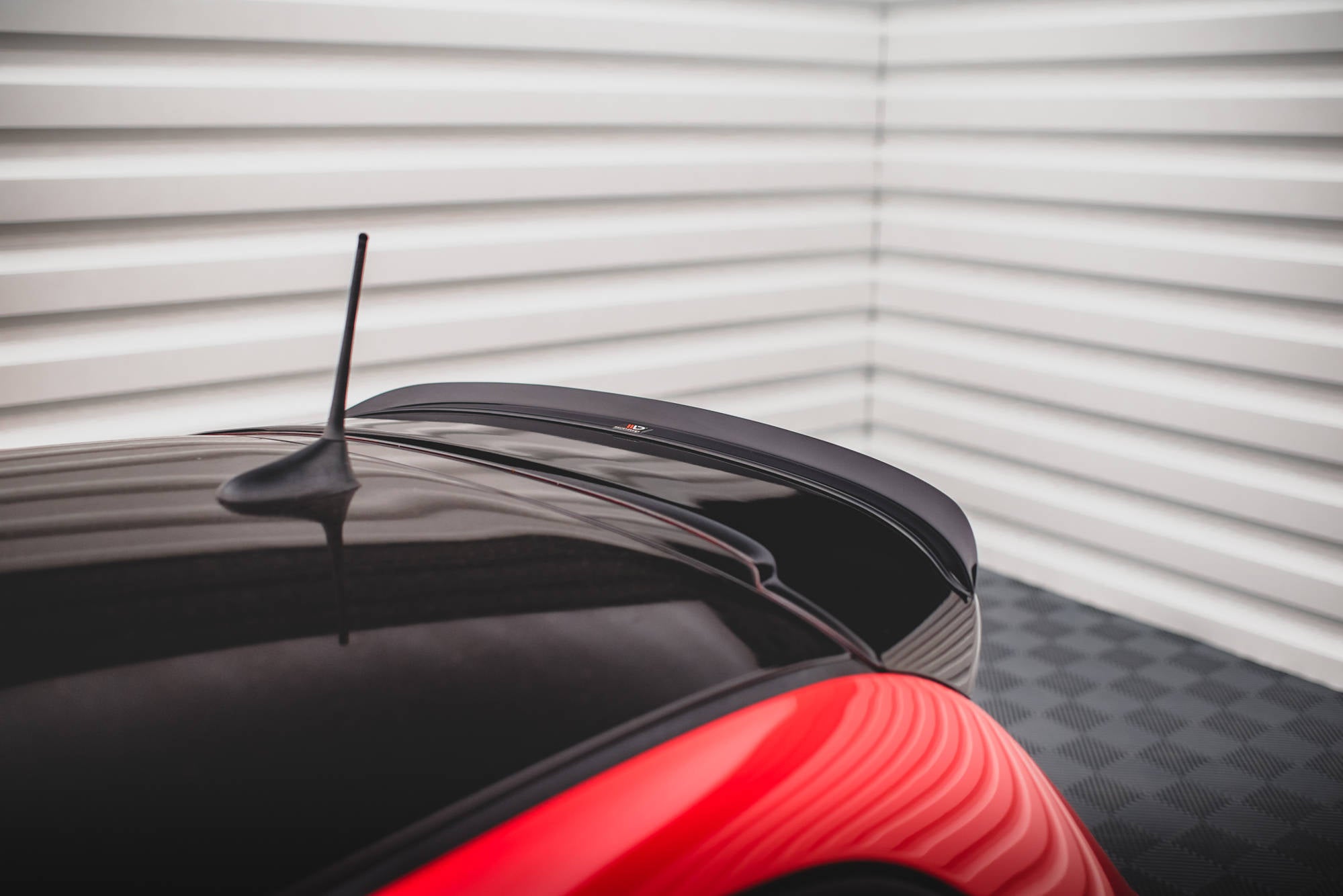 Maxton Design Spoiler CAP passend für Abarth 595 Mk1 Facelift schwarz Hochglanz