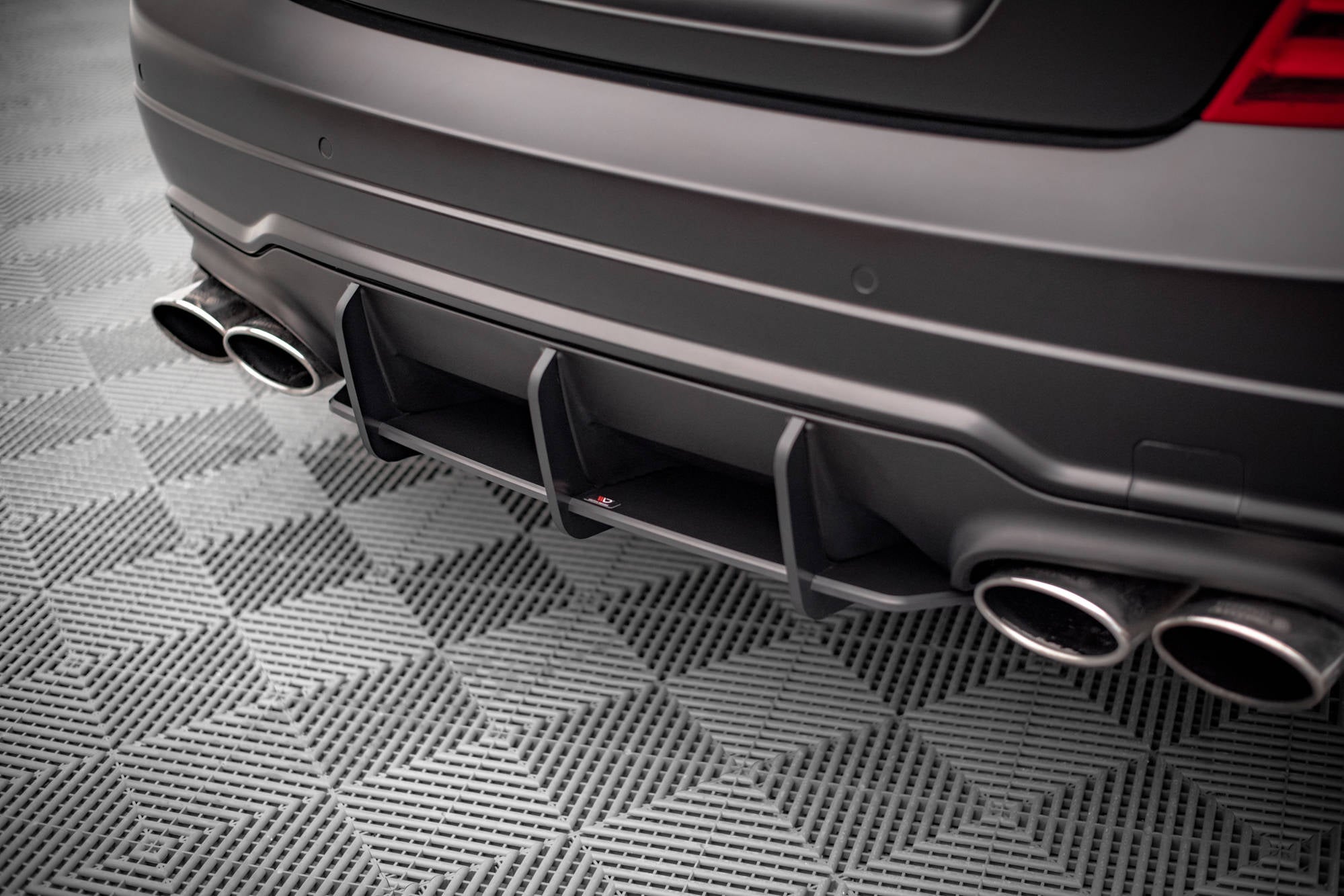Maxton Design Street Pro Heckschürze passend für Mercedes-Benz C Coupe AMG-Line C204