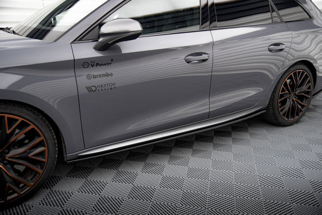 Maxton Design Street+ Seitenschweller Leisten passend für V.1 passend für Cupra Leon ST / Hatchback Aero Mk1 Facelift schwarz Hochglanz