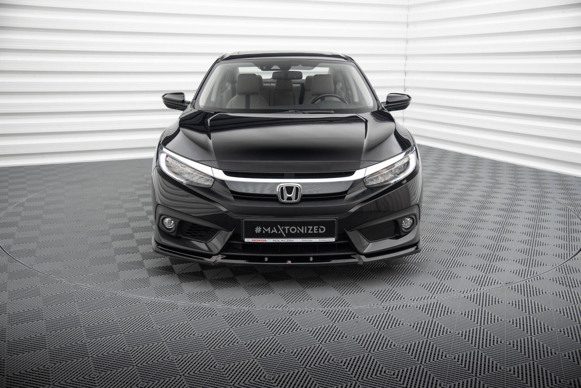 Maxton Design Street+ Spoilerlippe Front Ansatz V.1 passend für Honda Civic Limousine Mk10 schwarz Hochglanz