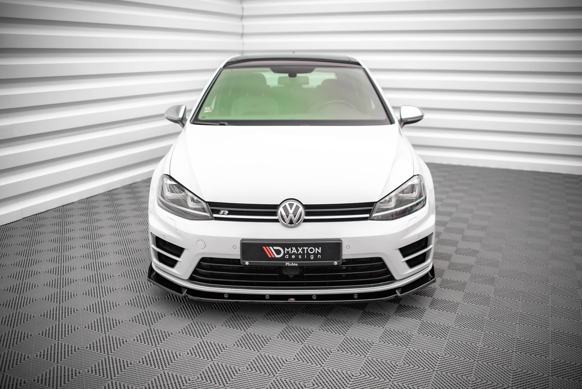 Maxton Design Street+ Spoilerlippe Front Ansatz V.4 passend für VW Golf R / R-Line Mk7 schwarz Hochglanz