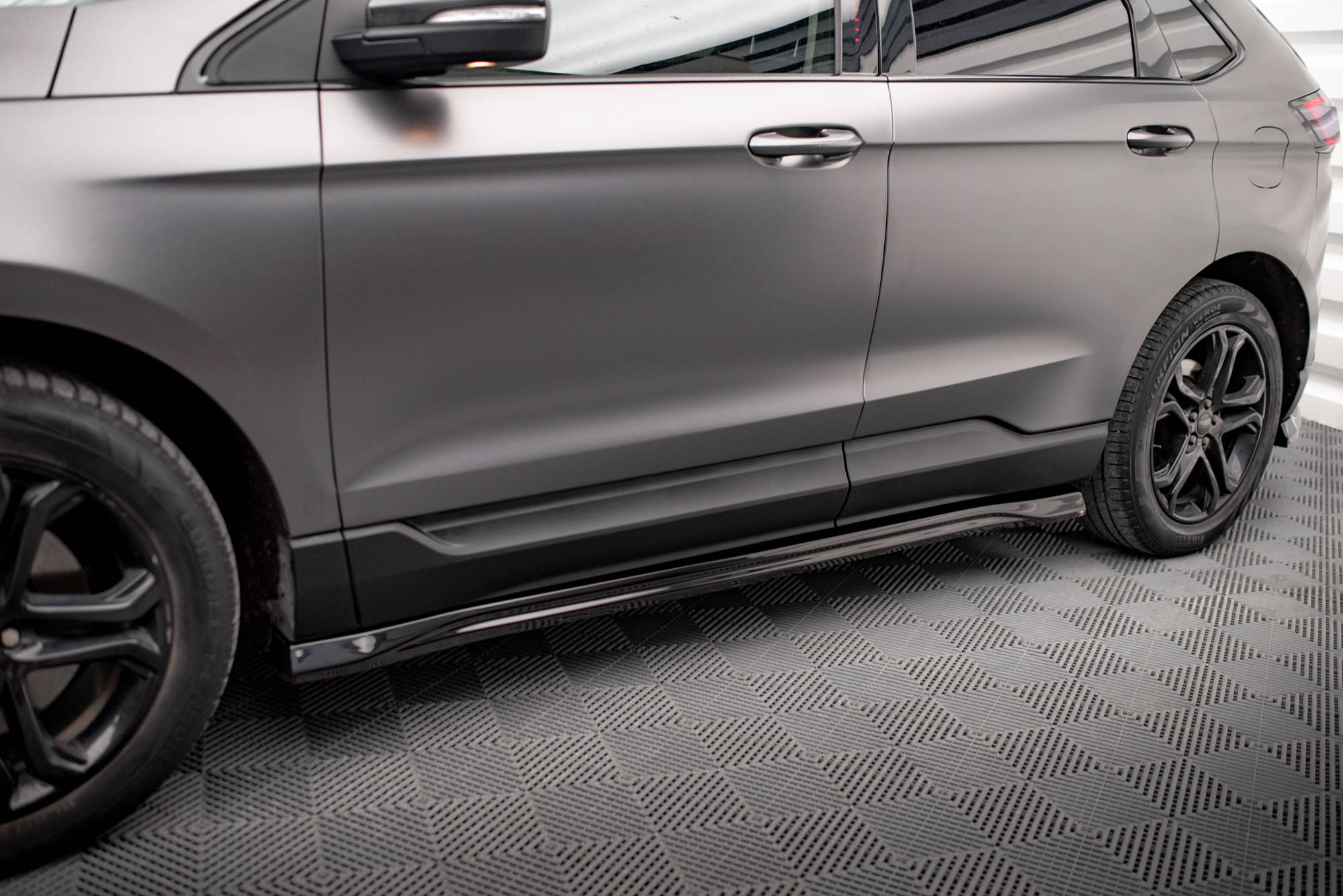 Maxton Design Street+ Seitenschweller Leisten passend für Ford Edge ST Mk2 Facelift schwarz Hochglanz