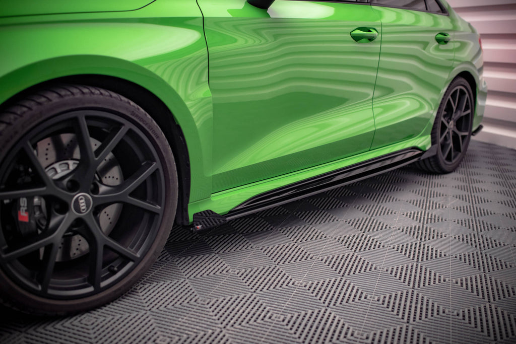 Maxton Design Street Pro Street+ Seitenschweller Leisten + Flaps passend für Audi RS3 Limousine 8Y schwarz Hochglanz