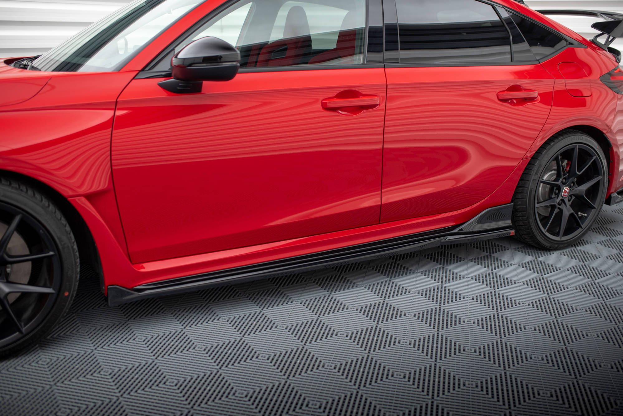 Maxton Design Street+ Seitenschweller Leisten V.2 passend für Honda Civic Type-R Mk 11 schwarz Hochglanz