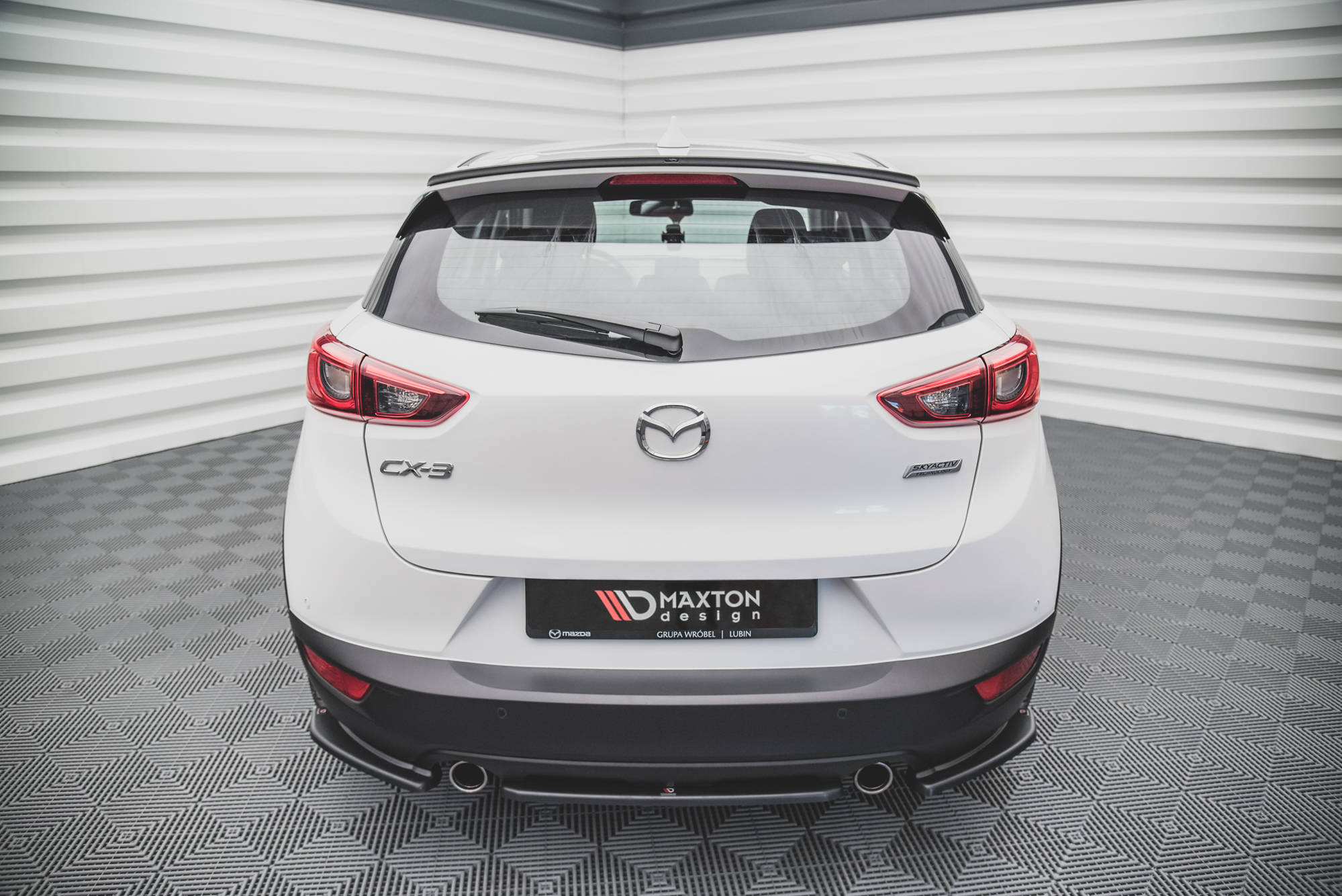 Maxton Design Heck Ansatz Flaps Diffusor passend für Mazda CX-3 schwarz Hochglanz
