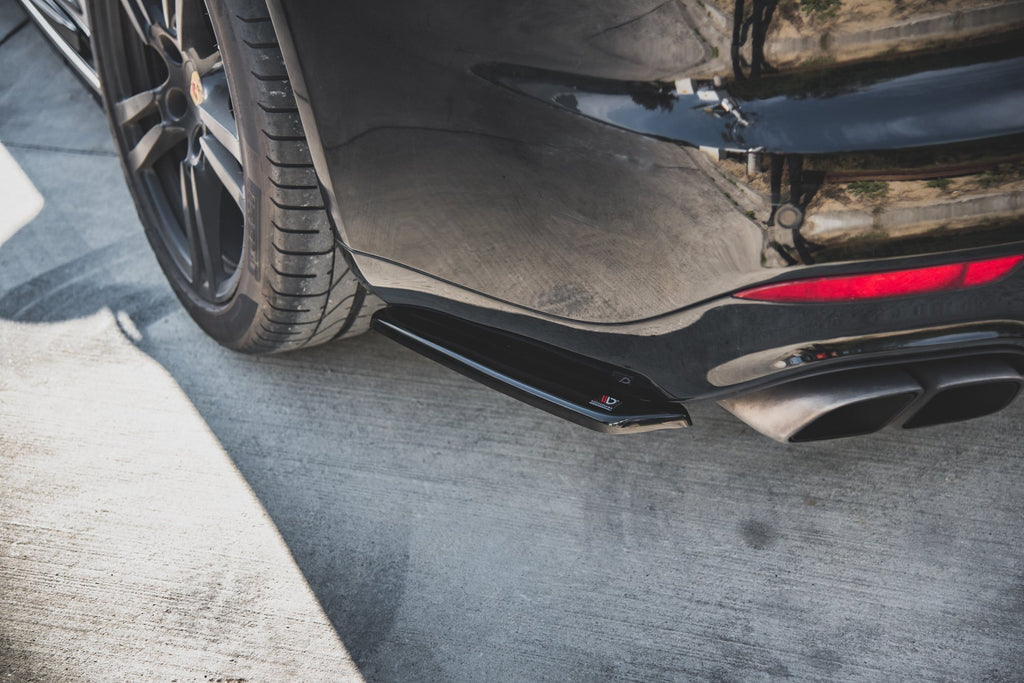 Maxton Design Heck Ansatz Flaps Diffusor passend für Porsche Panamera Turbo 970 Facelift schwarz Hochglanz