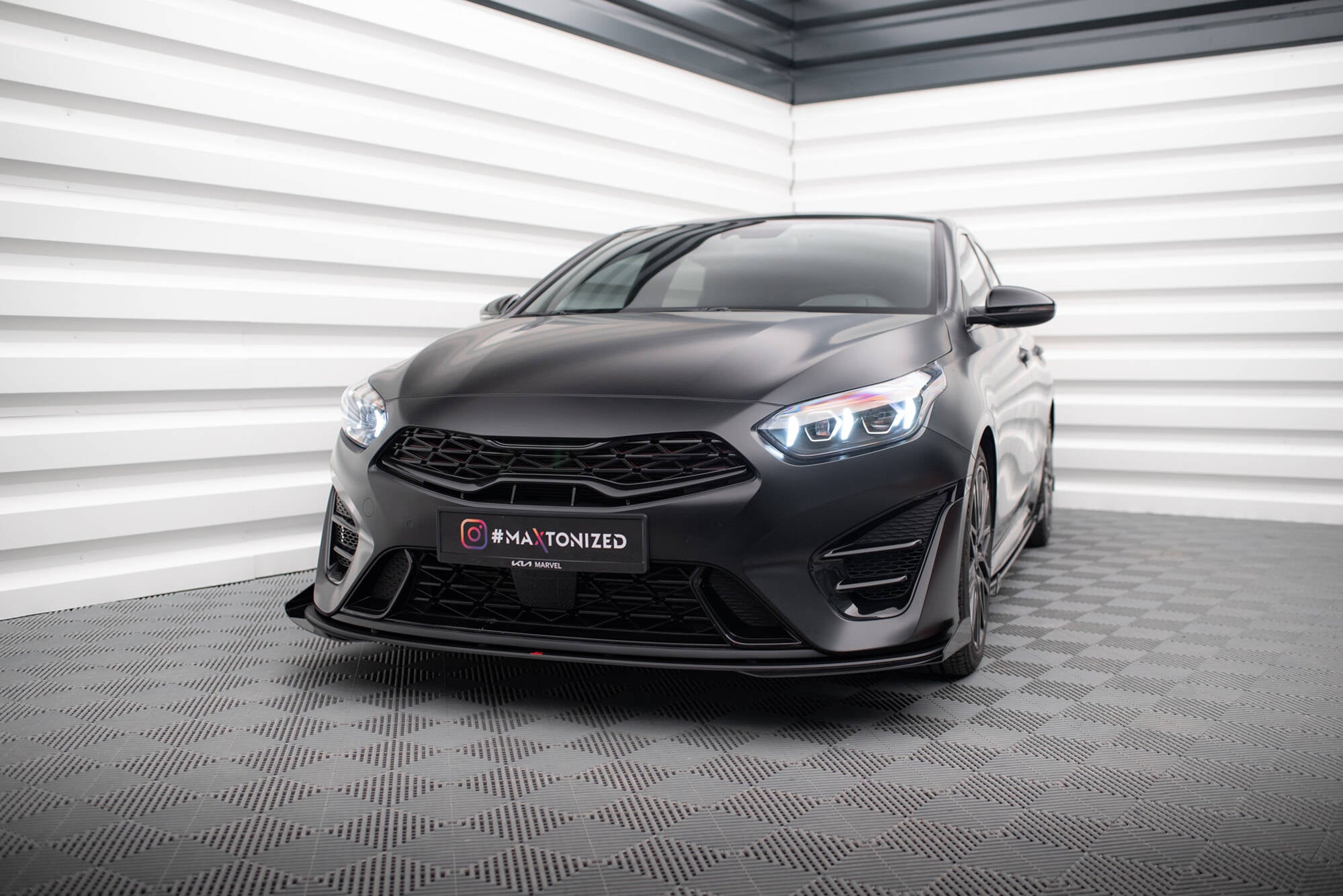 Maxton Design Street Pro Street+ Spoilerlippe Front Ansatz + Flaps passend für Kia Proceed GT Mk3 Facelift / Ceed GT / GT - Line Mk1 Facelift schwarz Hochglanz