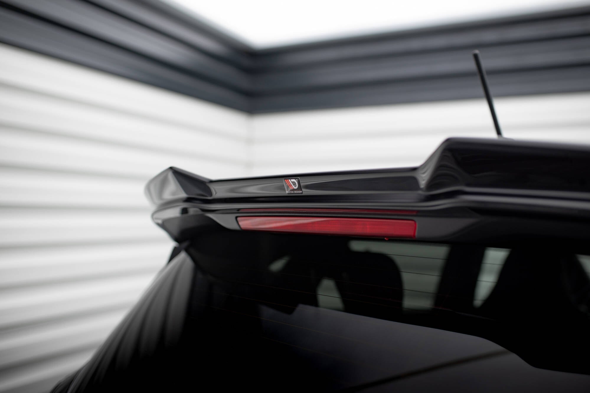 Maxton Design Spoiler CAP 3D passend für Ford Fiesta ST / ST-Line Mk8 schwarz Hochglanz