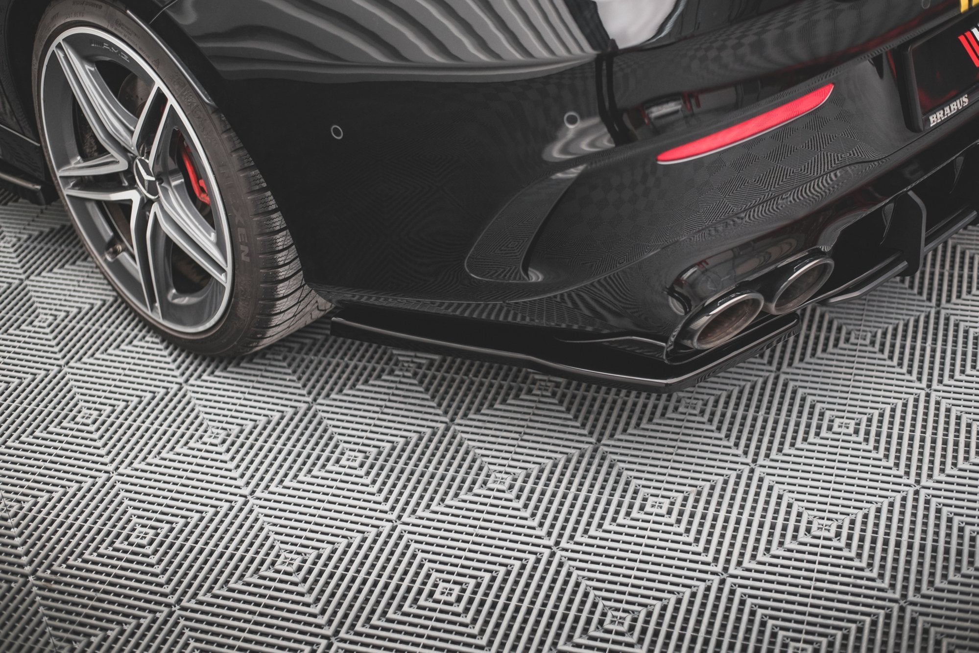 Maxton Design Heck Ansatz Flaps Diffusor passend für Mercedes-AMG CLA 35 Aero / 45 Aero C118 schwarz Hochglanz
