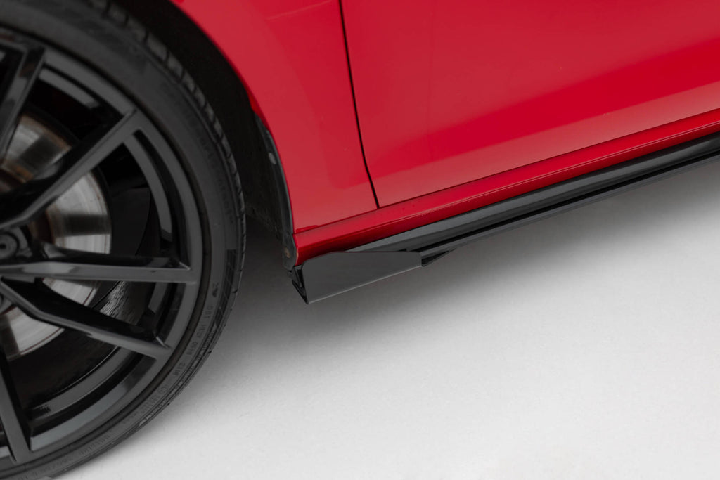 Maxton Design Street Pro Street+ Seitenschweller Leisten + Flaps passend für VW Golf R / R-Line Mk7 Facelift schwarz Hochglanz