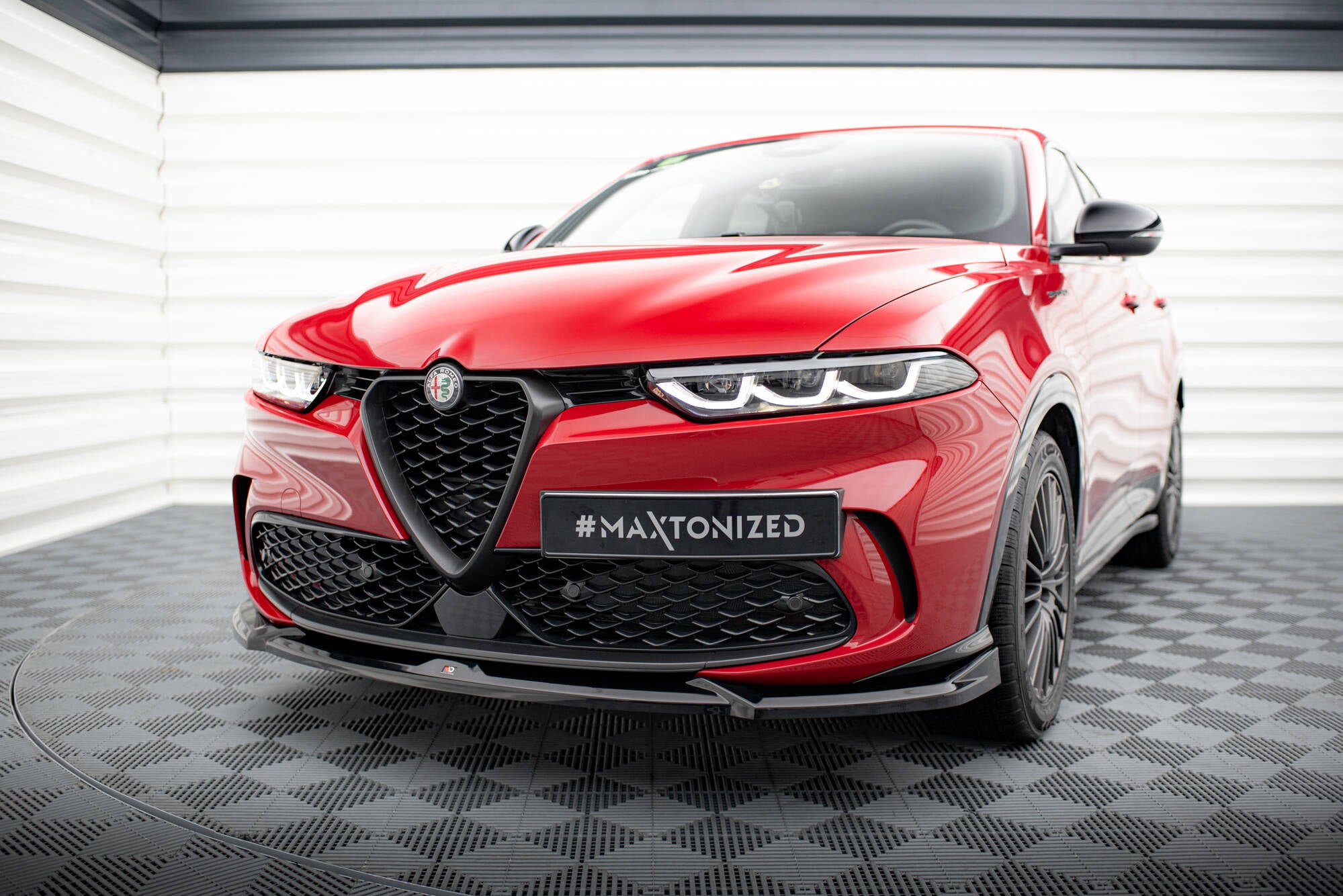 Maxton Design Street+ Spoilerlippe Front Ansatz V.1 passend für Alfa Romeo Tonale Mk1 schwarz Hochglanz