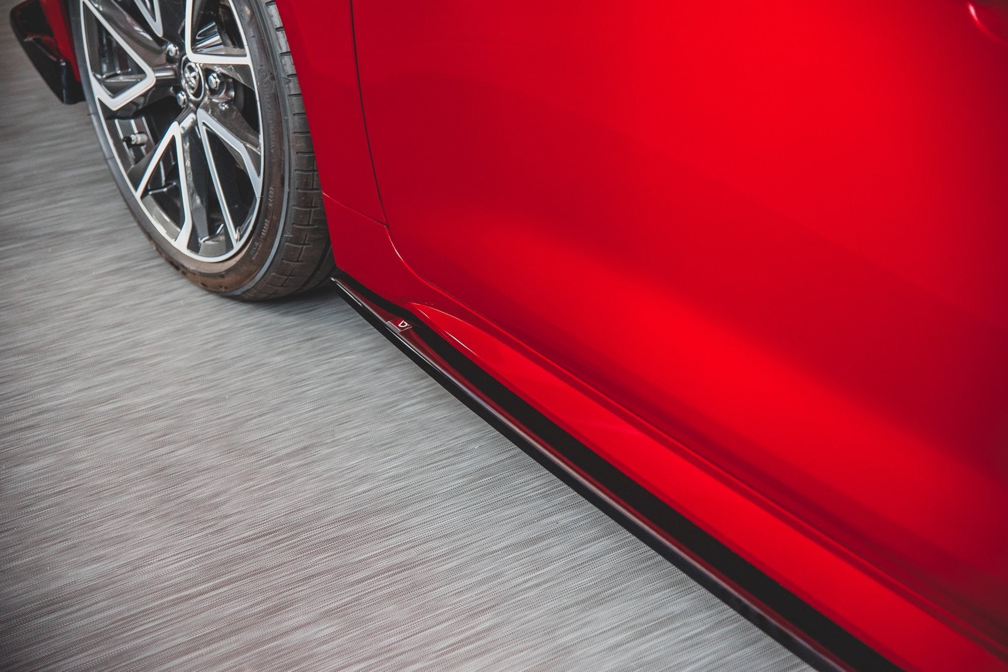 Maxton Design Seitenschweller Ansatz für Toyota Corolla XII Hatchback Carbon Look