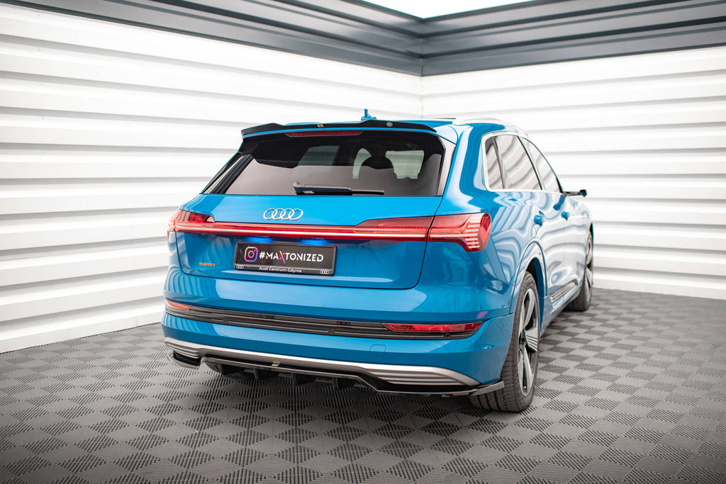 Maxton Design Höher Spoiler Spoiler CAP passend für Audi e-tron schwarz Hochglanz