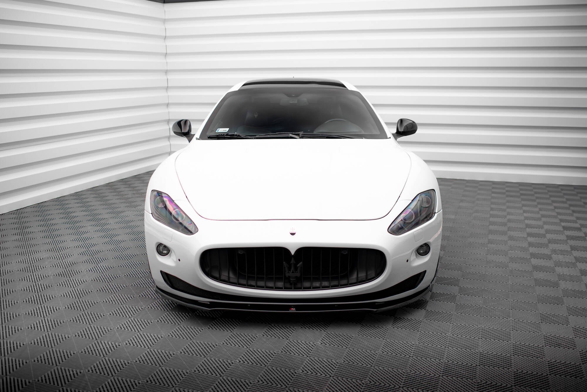 Maxton Design Street+ Spoilerlippe Front Ansatz passend für Maserati Granturismo Mk1 schwarz Hochglanz