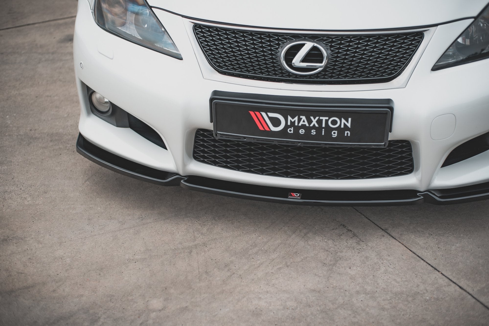 Maxton Design Street+ Spoilerlippe Front Ansatz V.1 passend für Lexus IS F Mk2 schwarz Hochglanz