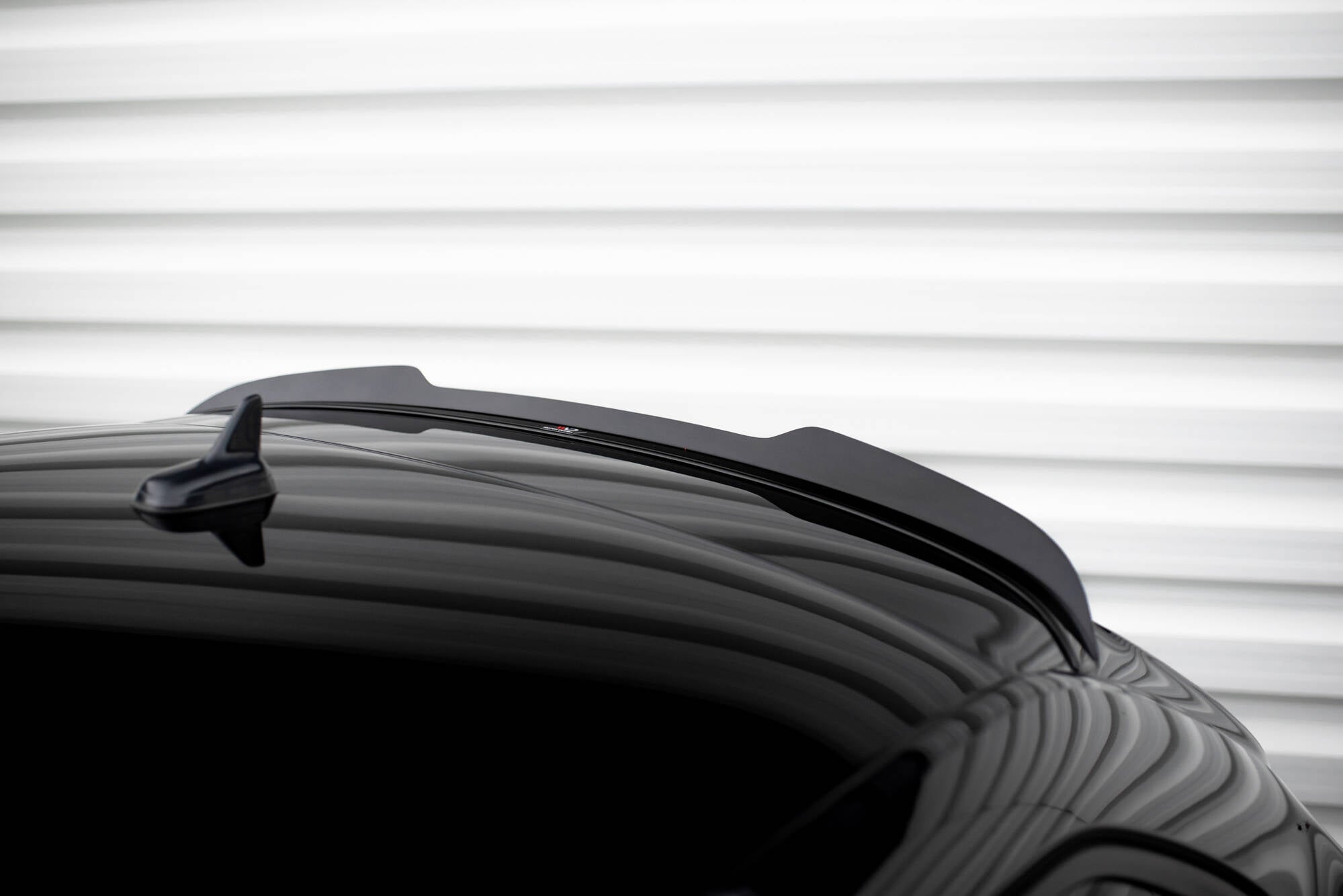 Maxton Design Spoiler CAP passend für Skoda Scala schwarz Hochglanz