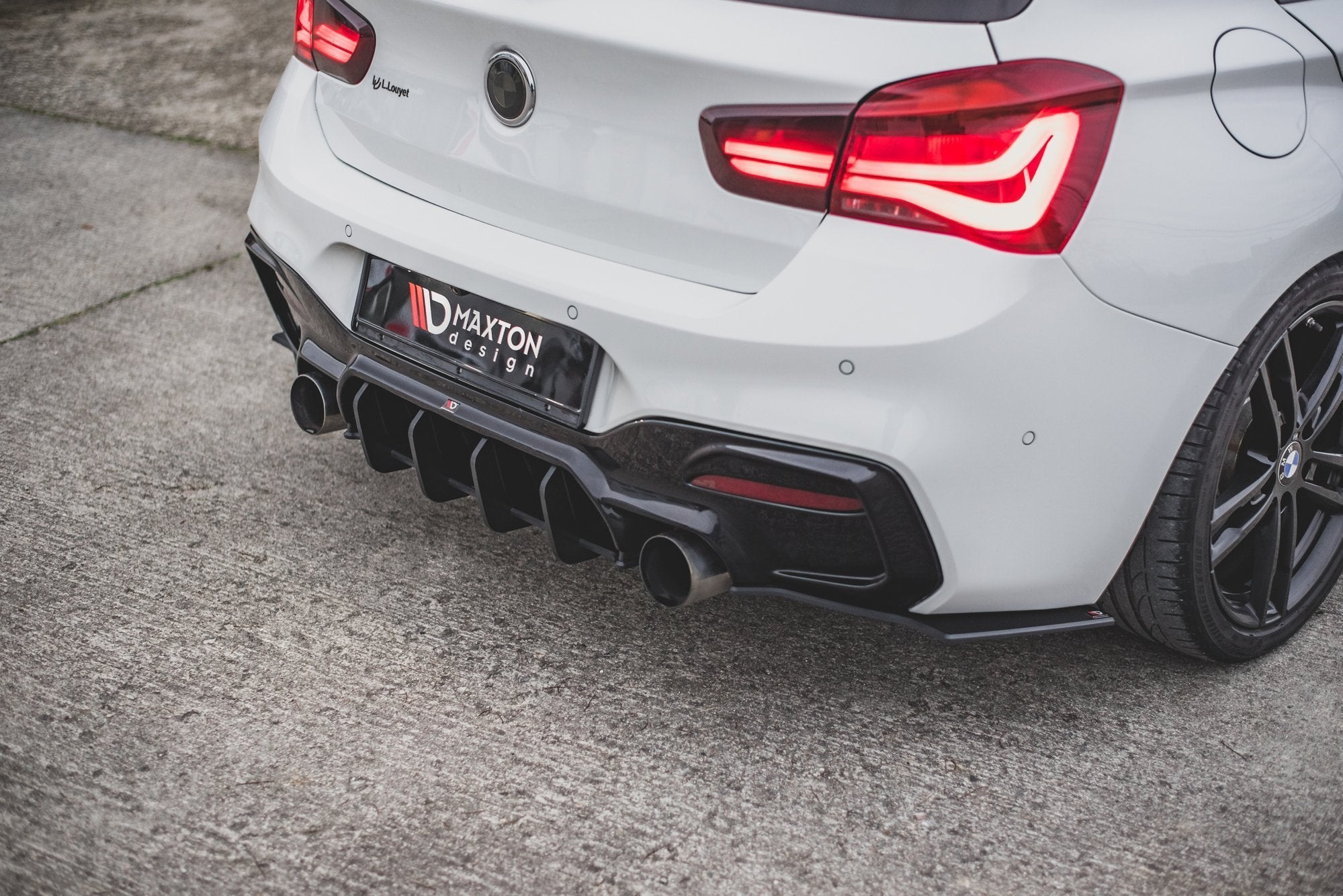 Maxton Design Street Pro Heckschürze V.4 passend für BMW M140i