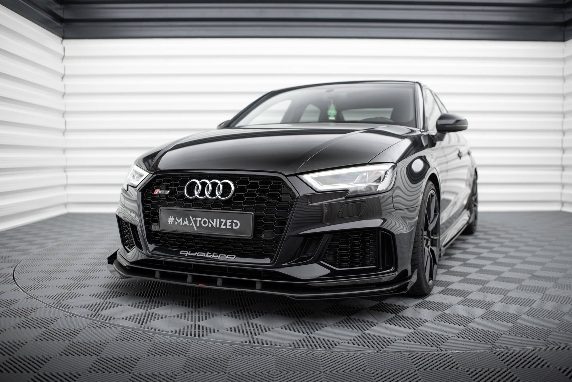 Maxton Design Street Pro Street+ Spoilerlippe Front Ansatz passend für + Flaps passend für V.1 + Flaps Audi RS3 Limousine 8V Facelift schwarz Hochglanz