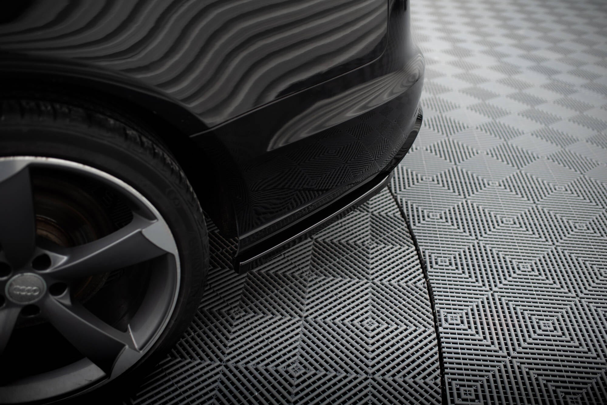Maxton Design Heck Ansatz Flaps Diffusor V.3 passend für Audi A6 Avant / Limousine C7 schwarz Hochglanz