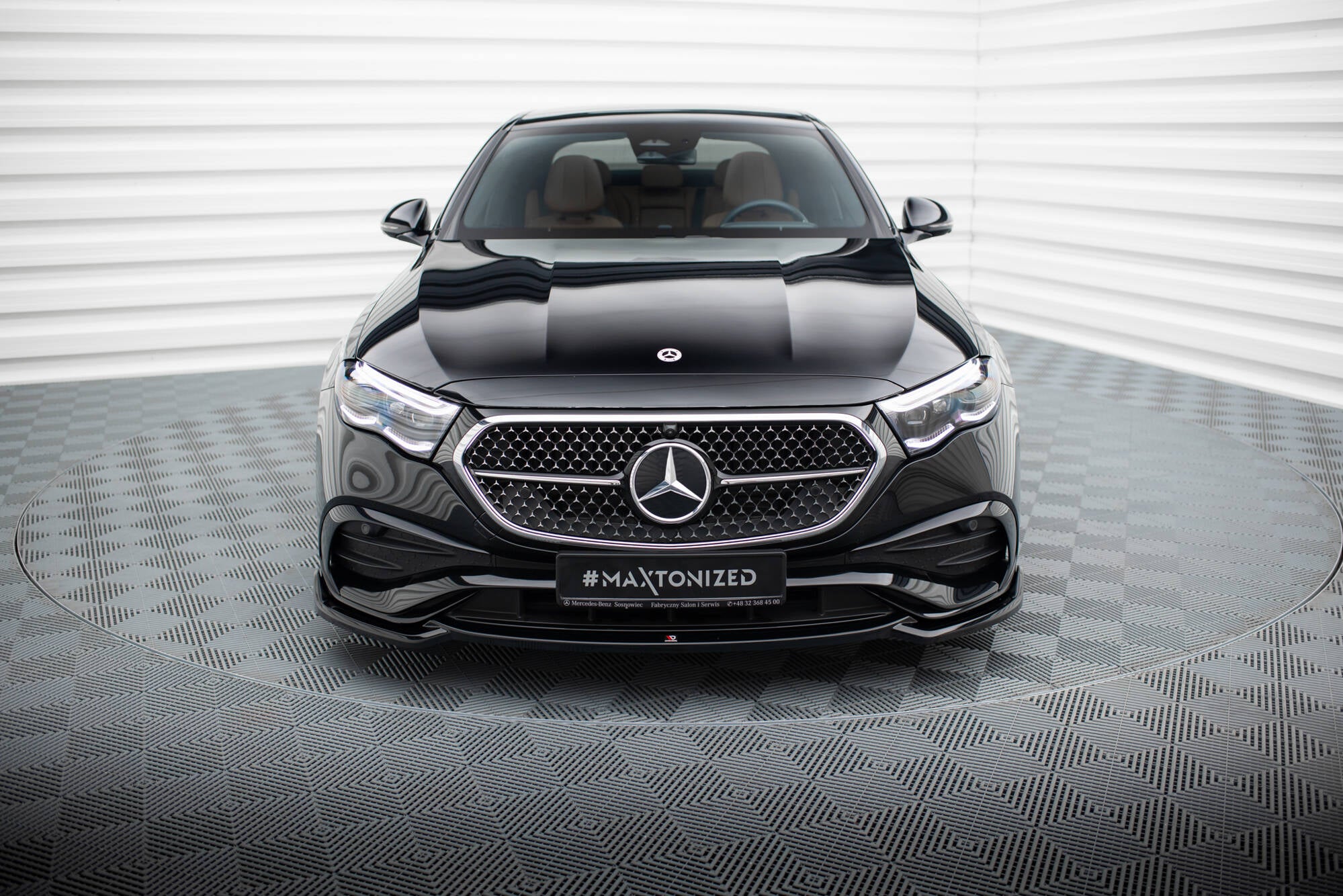 Maxton Design Street+ Spoilerlippe Front Ansatz V.1 passend für Mercedes-Benz E AMG-Line Limousine / Kombi W214 schwarz Hochglanz