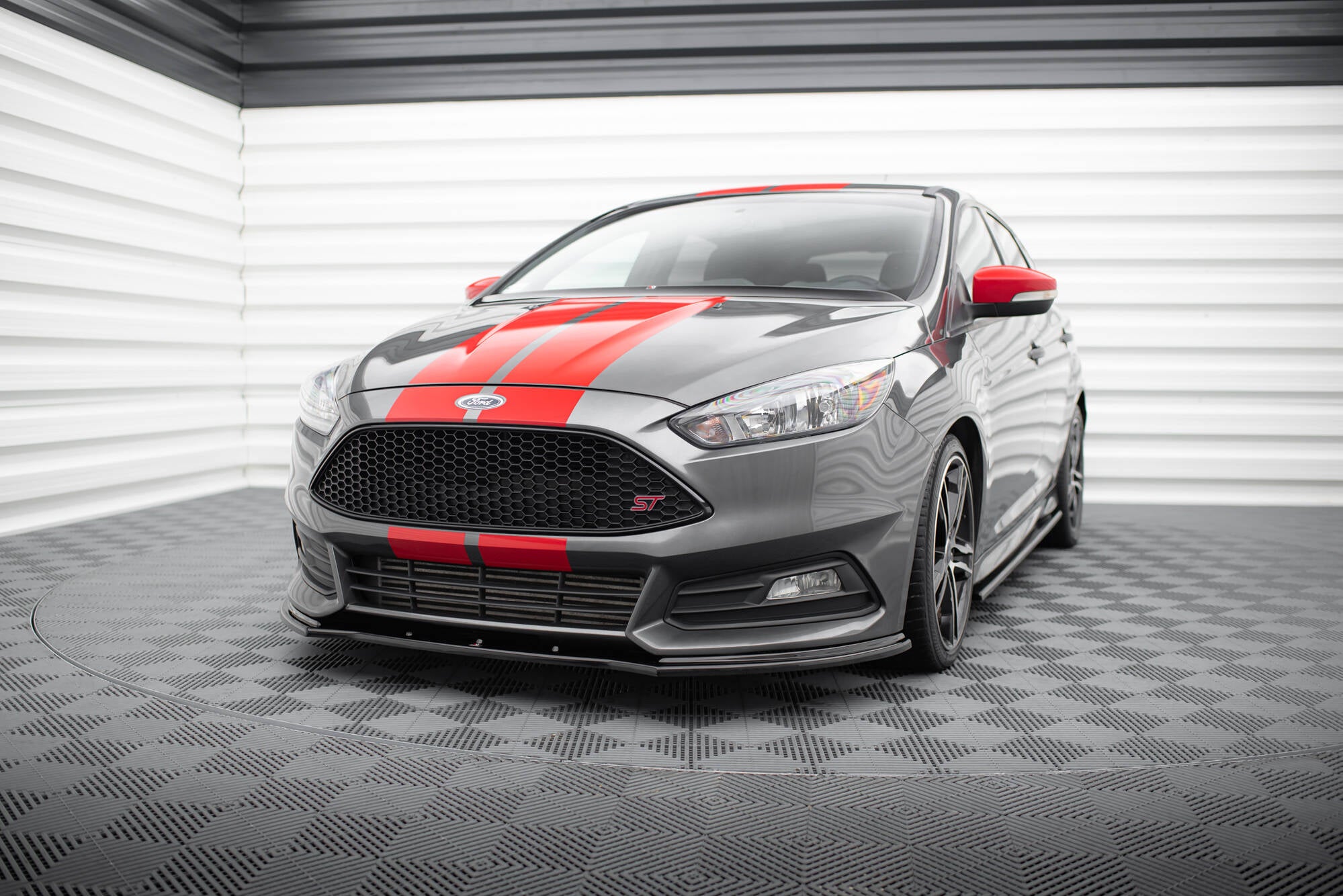 Maxton Design Street+ Spoilerlippe Front Ansatz V.1 passend für Ford Focus ST Mk3 FL schwarz Hochglanz