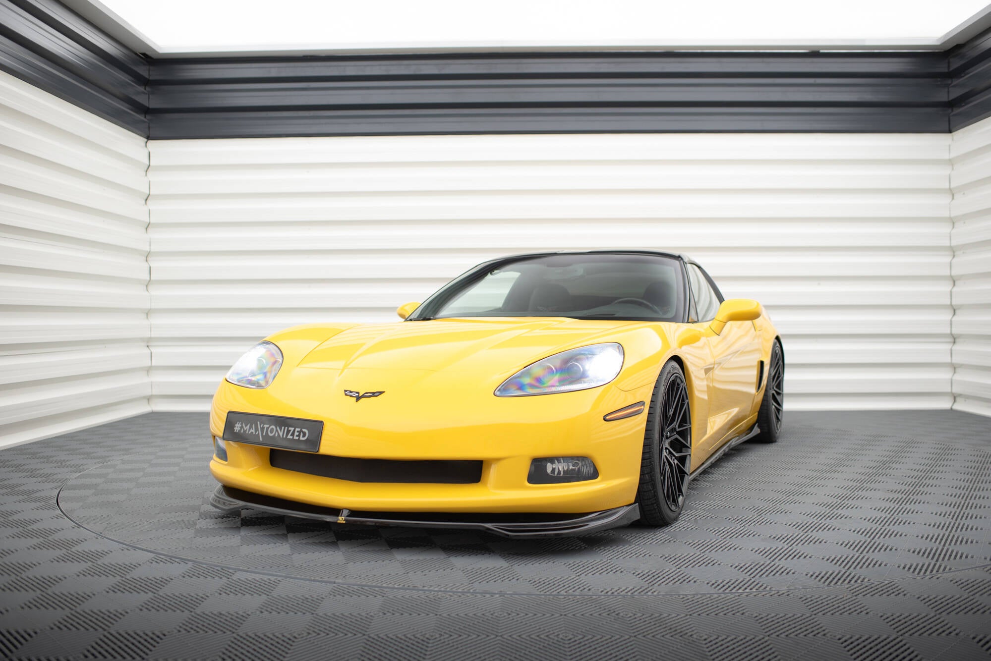 Maxton Design Street+ Spoilerlippe Front Ansatz passend für Chevrolet Corvette C6 schwarz Hochglanz