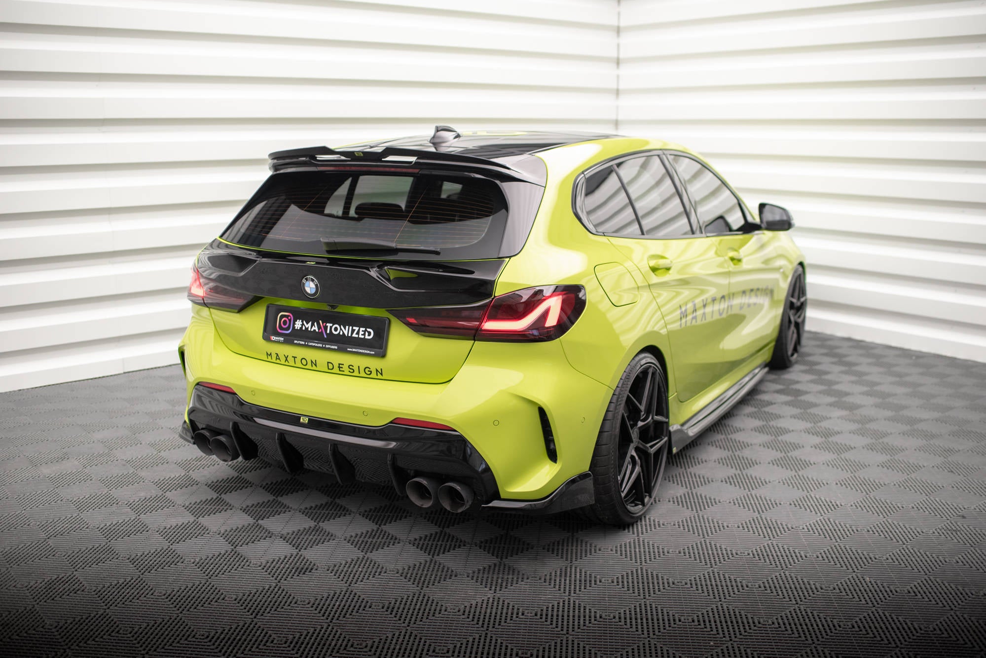 Maxton Design Heck Ansatz Flaps Diffusor V.6 passend für (Für heckansatz v.3) BMW 1er M-Paket / M135i / 128ti F40 schwarz Hochglanz
