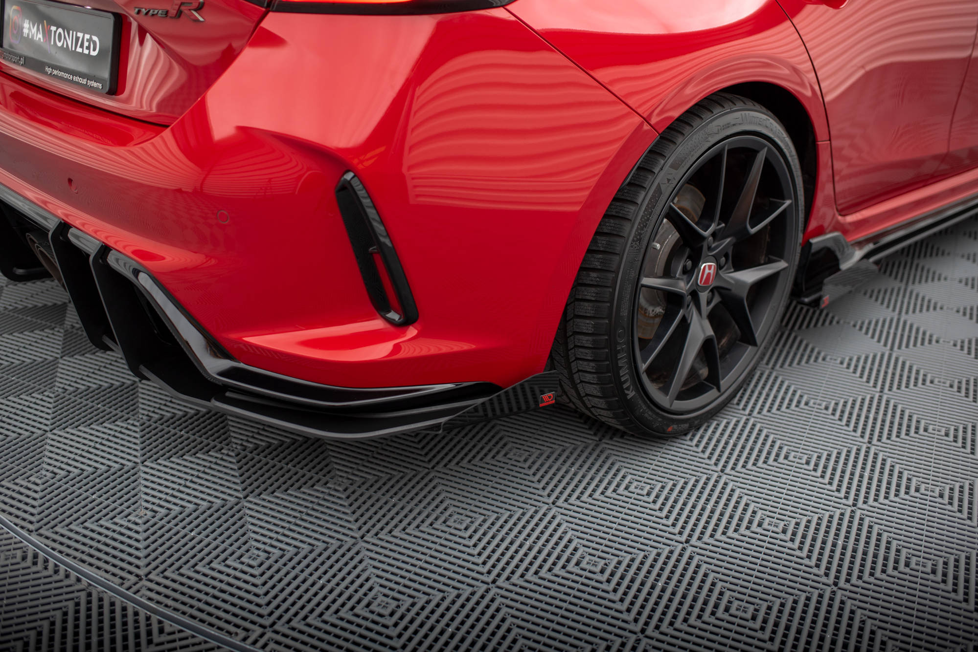 Maxton Design Street Pro Heck Ansatz Flaps Diffusor + Flaps passend für Honda Civic Type-R Mk 11 schwarz Hochglanz