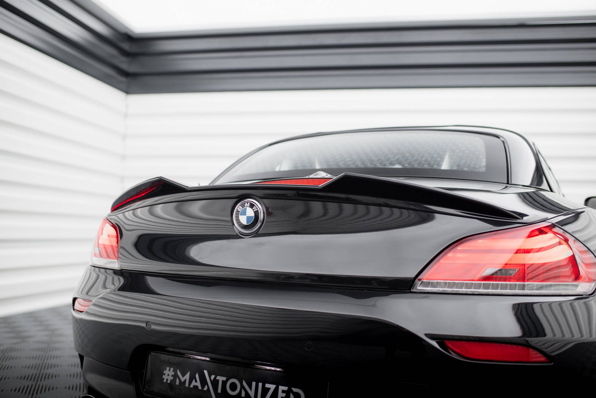 Maxton Design Spoiler CAP 3D passend für BMW Z4 M-Paket E89 schwarz Hochglanz