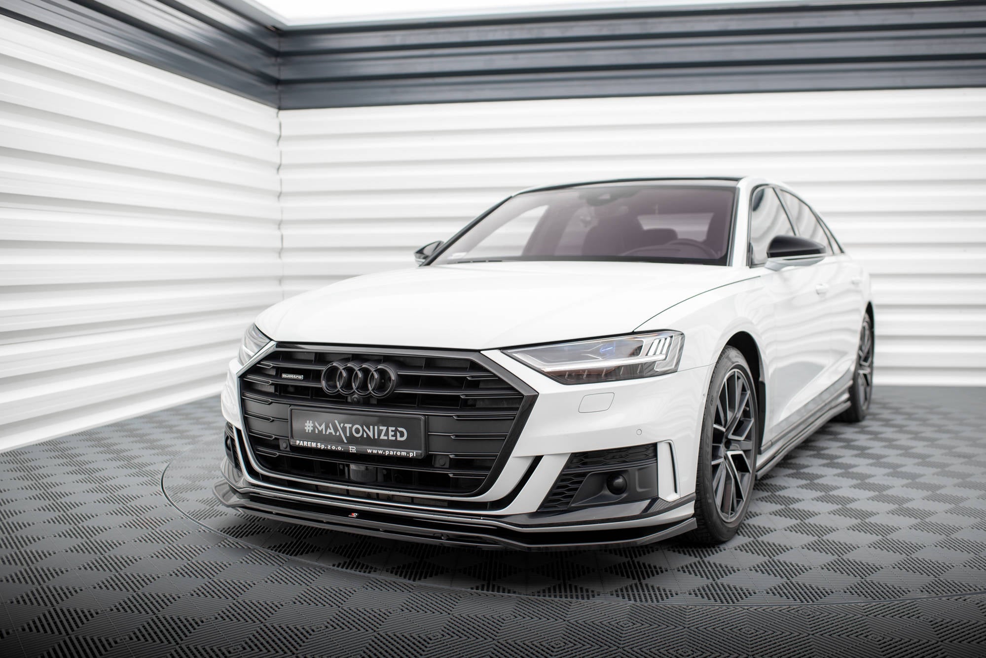 Maxton Design Street+ Spoilerlippe Front Ansatz V.1 passend für Audi S8 / A8 S-Line D5 schwarz Hochglanz