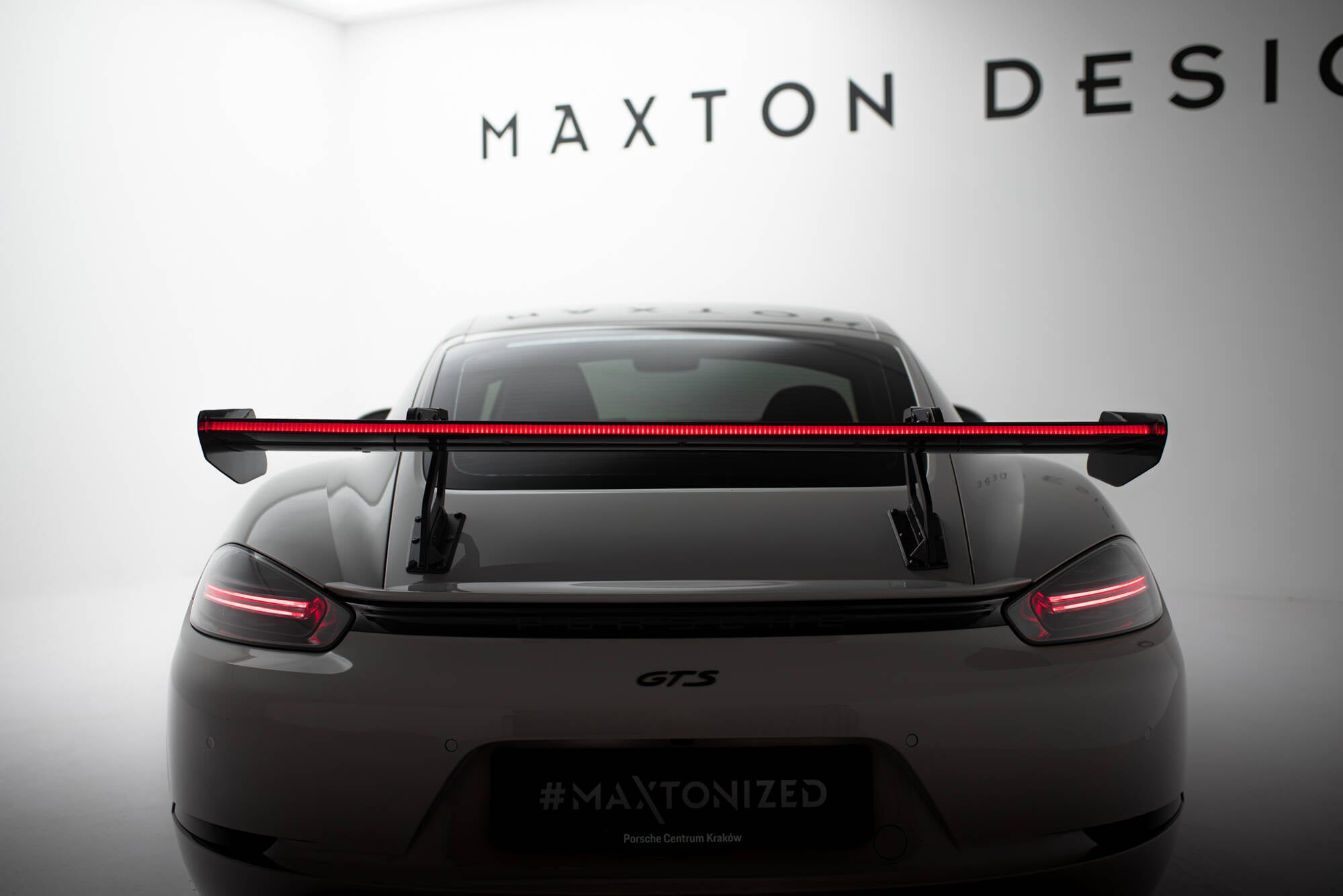 Maxton Design Carbon Spoiler With Upper Swan Mounting V.2 + LED Porsche 718 Cayman 982c für Porsche Cayman 982c
