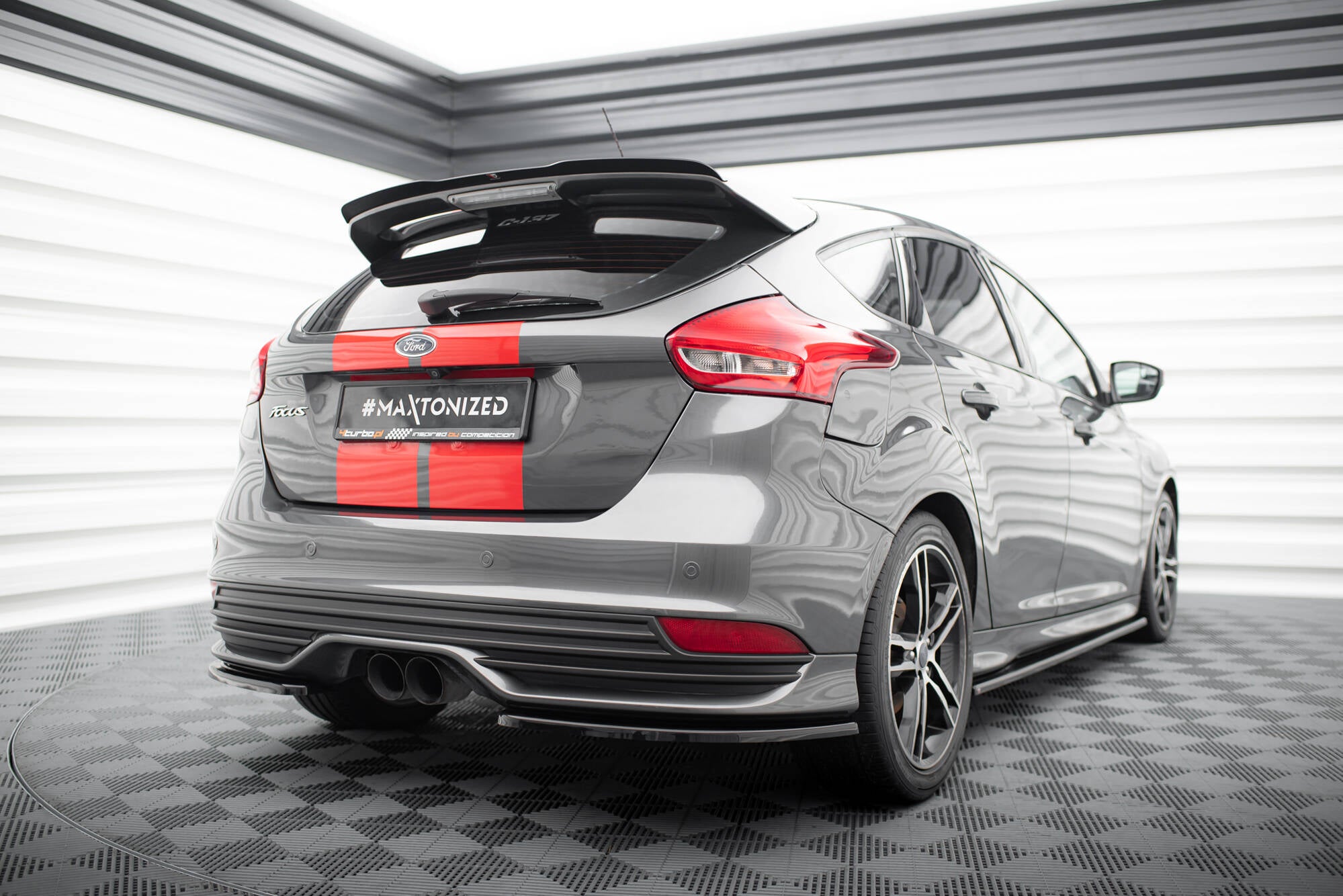 Maxton Design Spoiler CAP passend für Ford Focus ST Mk3 / Mk3 FL schwarz Hochglanz