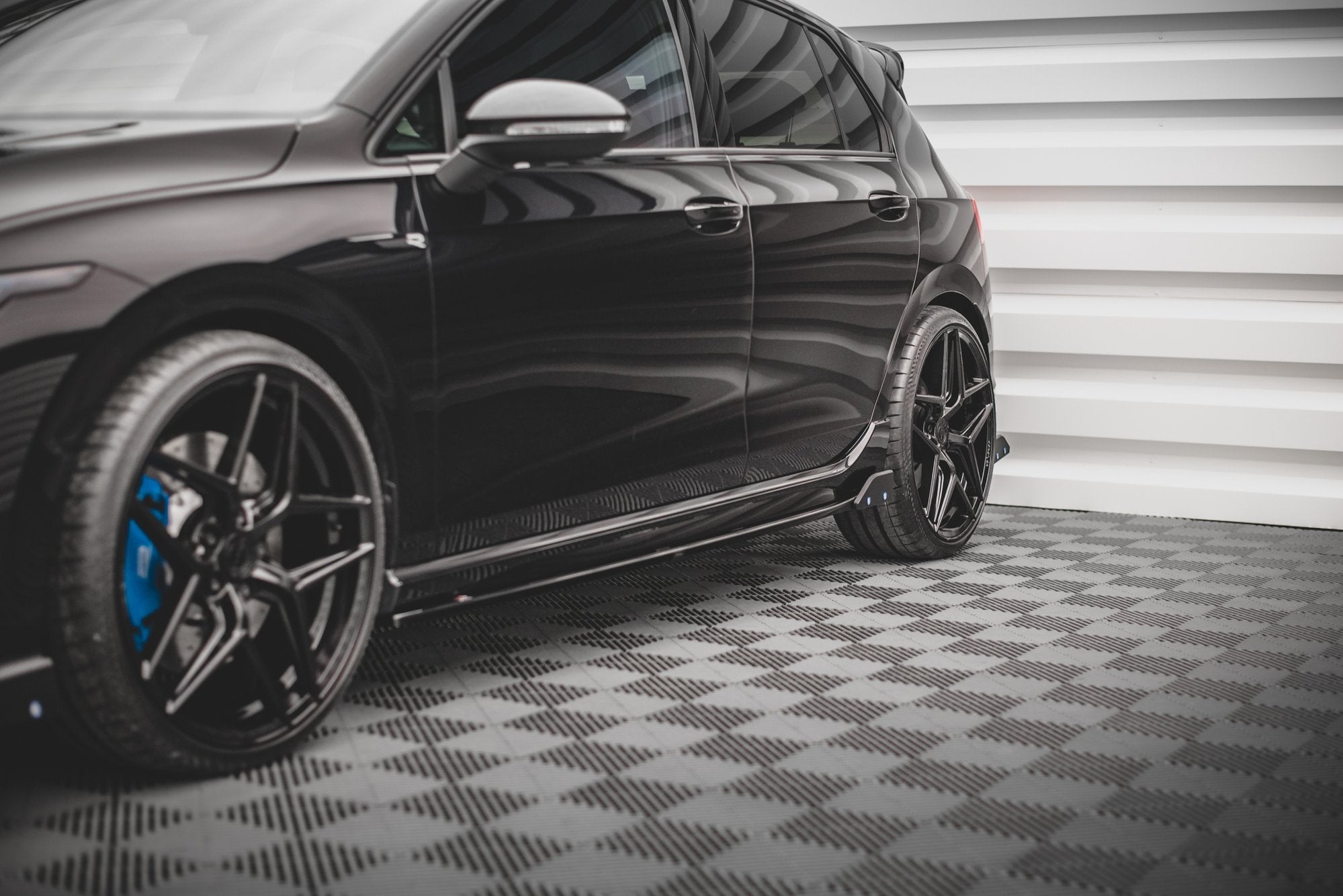 Maxton Design Seitenschweller Ansatz für V.2 für + Flaps Volkswagen Golf R Mk8