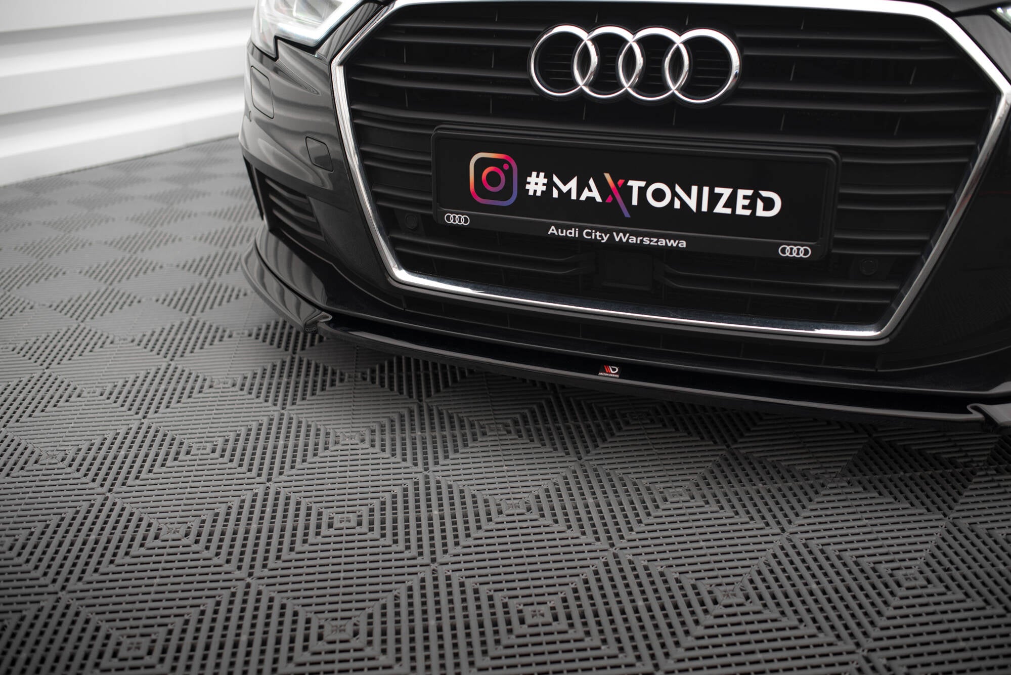 Maxton Design Street+ Spoilerlippe Front Ansatz V.2 passend für Audi A3 Sportback 8V Facelift schwarz Hochglanz
