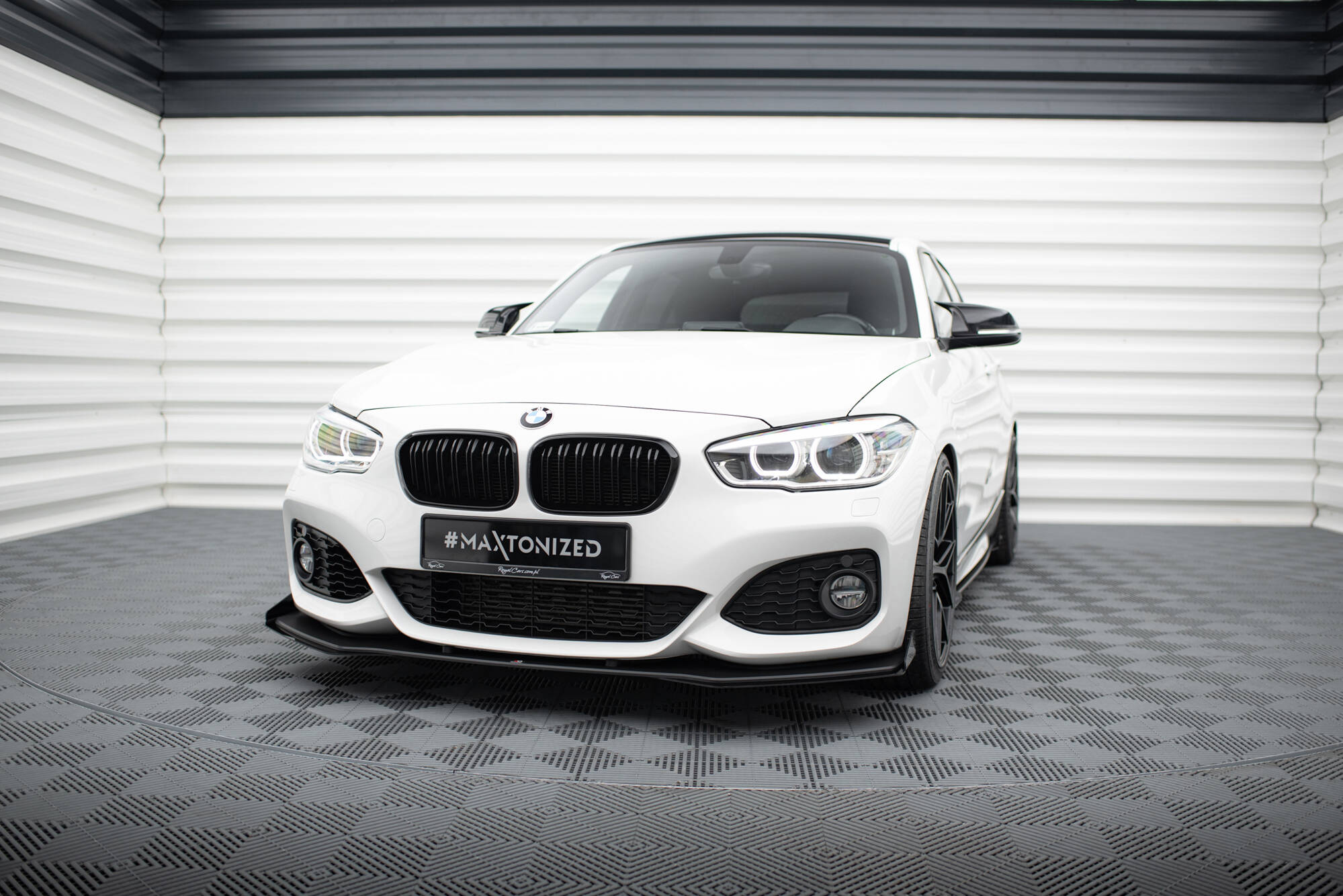 Maxton Design Street Pro Street+ Spoilerlippe Front Ansatz passend für V.3 + Flaps passend für BMW 1er F20 M-Paket Facelift / M140i schwarz Hochglanz