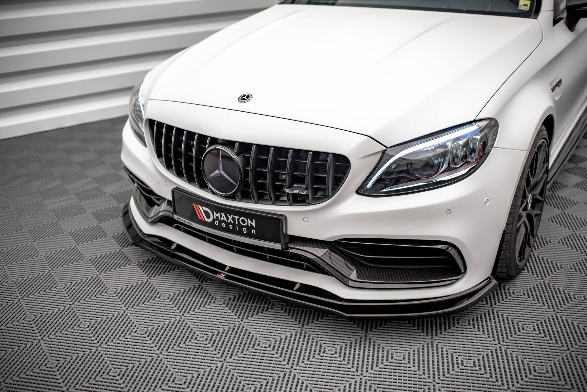 Maxton Design Street+ Spoilerlippe Front Ansatz V.3 passend für Mercedes-AMG C63 Coupe AMG Aero Pack C205 Facelift schwarz Hochglanz