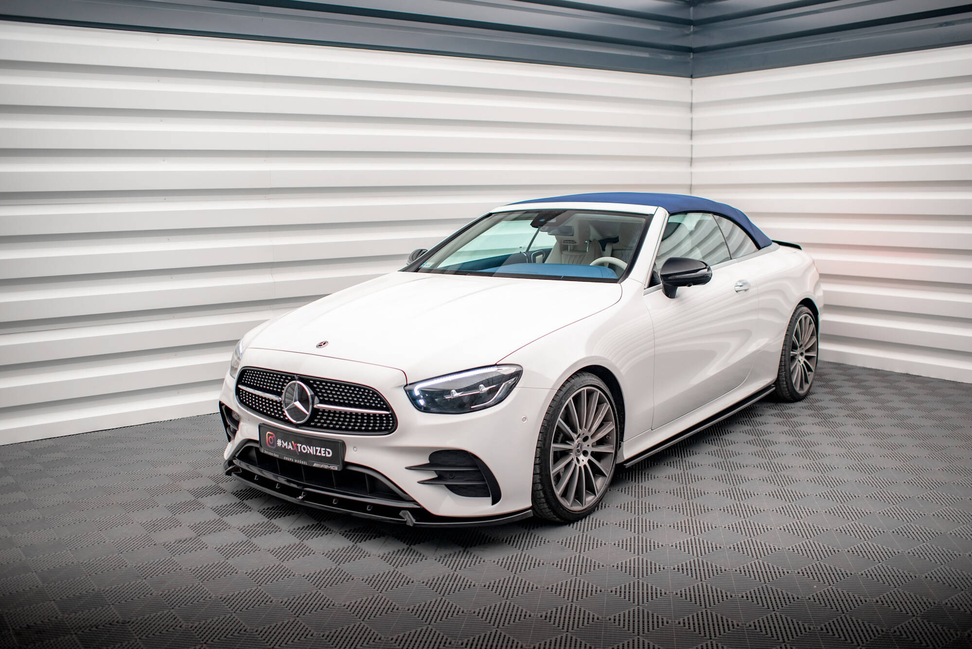 Maxton Design Street+ Spoilerlippe Front Ansatz V.2 passend für Mercedes-Benz E-Klasse W213 Coupe Facelift (C238 Facelift) / Cabriolet (A238 Facelift) AMG-Line / 53 AMG schwarz Hochglanz