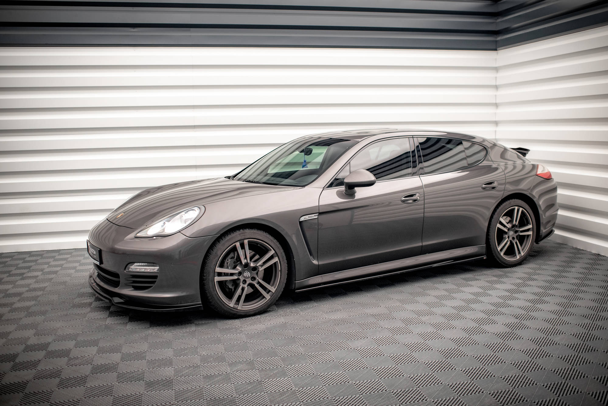 Maxton Design Street+ Seitenschweller Leisten passend für V.1 passend für Porsche Panamera / Panamera Diesel / Panamera Turbo 970 schwarz Hochglanz