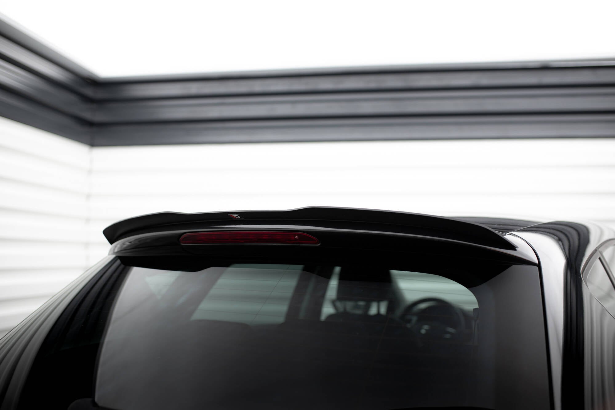 Maxton Design Spoiler CAP passend für SEAT LEON III schwarz Hochglanz
