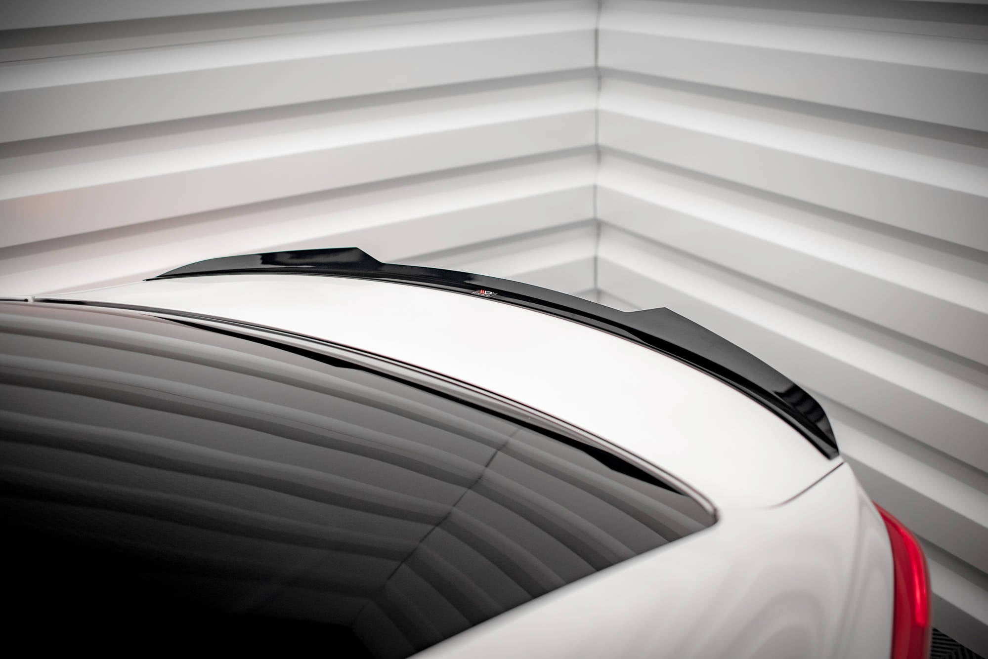Maxton Design Spoiler CAP passend für Hyundai I40 Mk1 schwarz Hochglanz