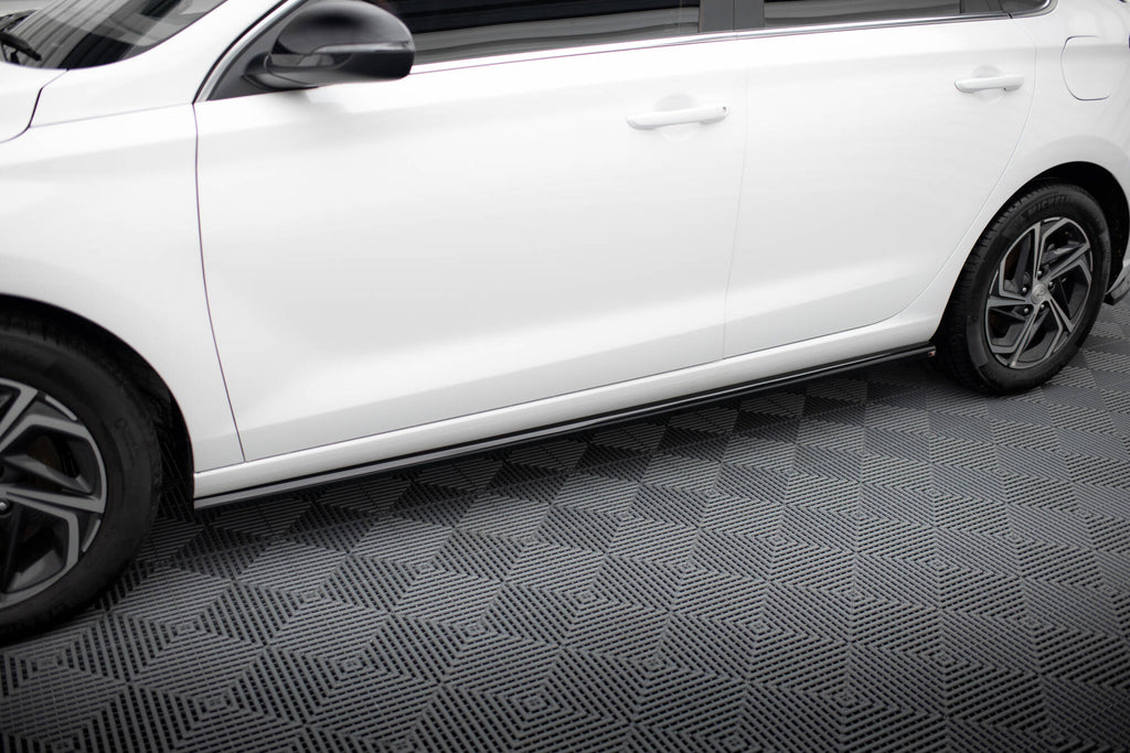 Maxton Design Street+ Seitenschweller Leisten passend für Hyundai I30 N-Line / Standard Hatchback / Fastback Mk3 Facelift schwarz Hochglanz