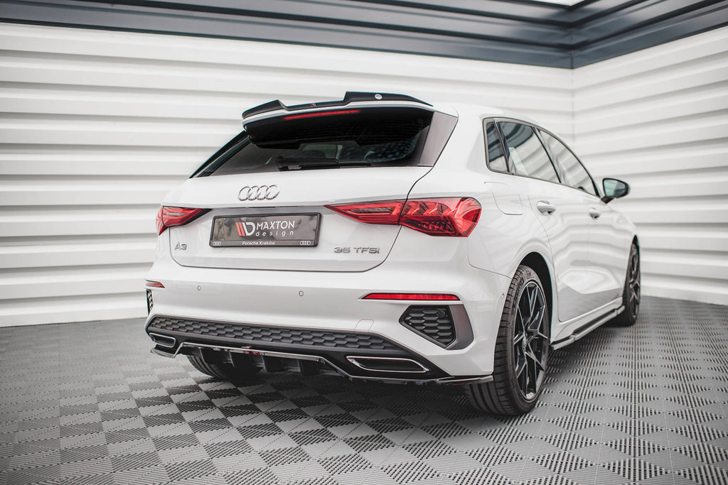 Maxton Design Street+ Mittlerer Diffusor RACE passend für Audi A3 S-Line Sportback 8Y schwarz Hochglanz