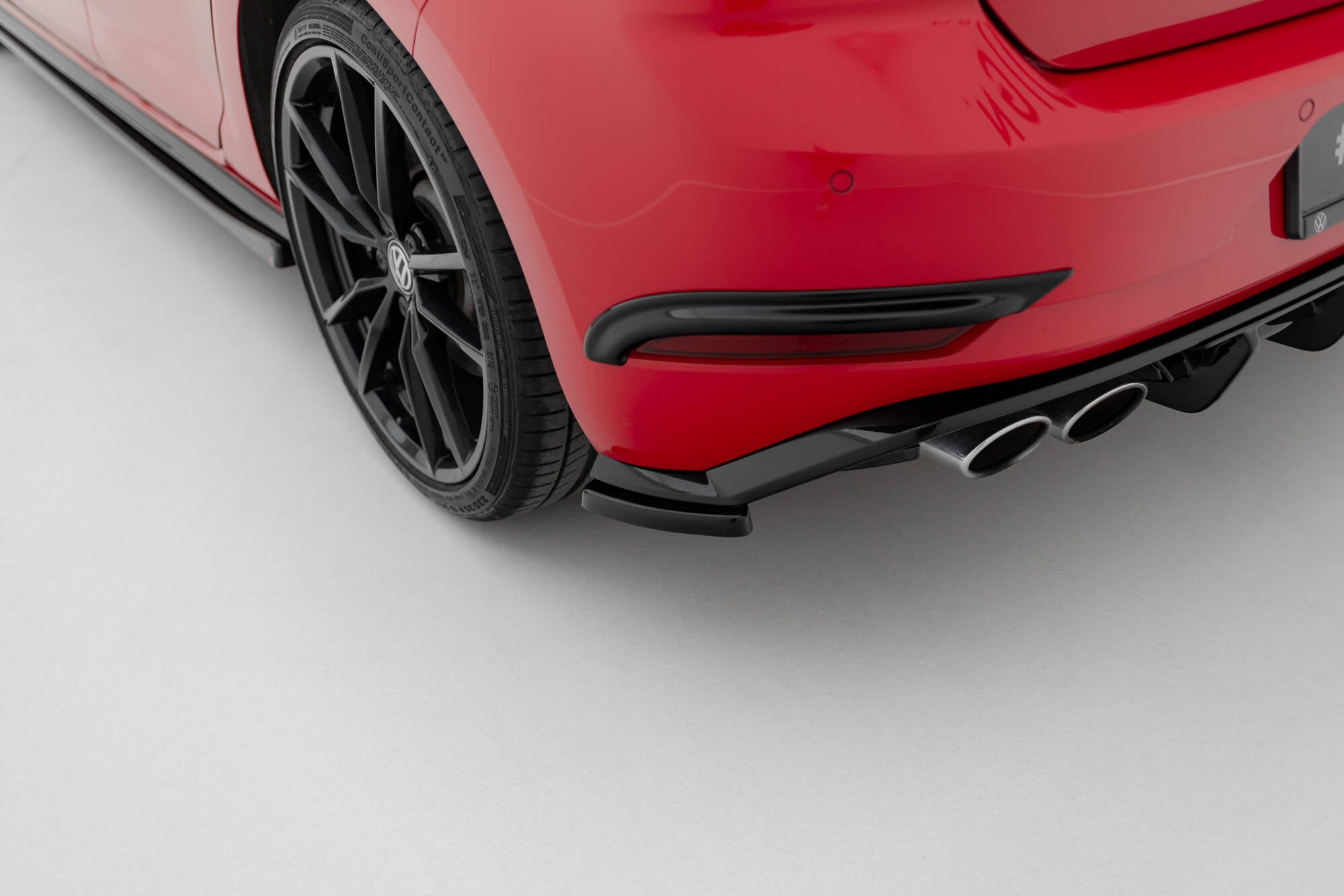 Maxton Design Heck Ansatz Flaps Diffusor passend für VW Golf Hatchback R / R-Line Mk7 Facelift