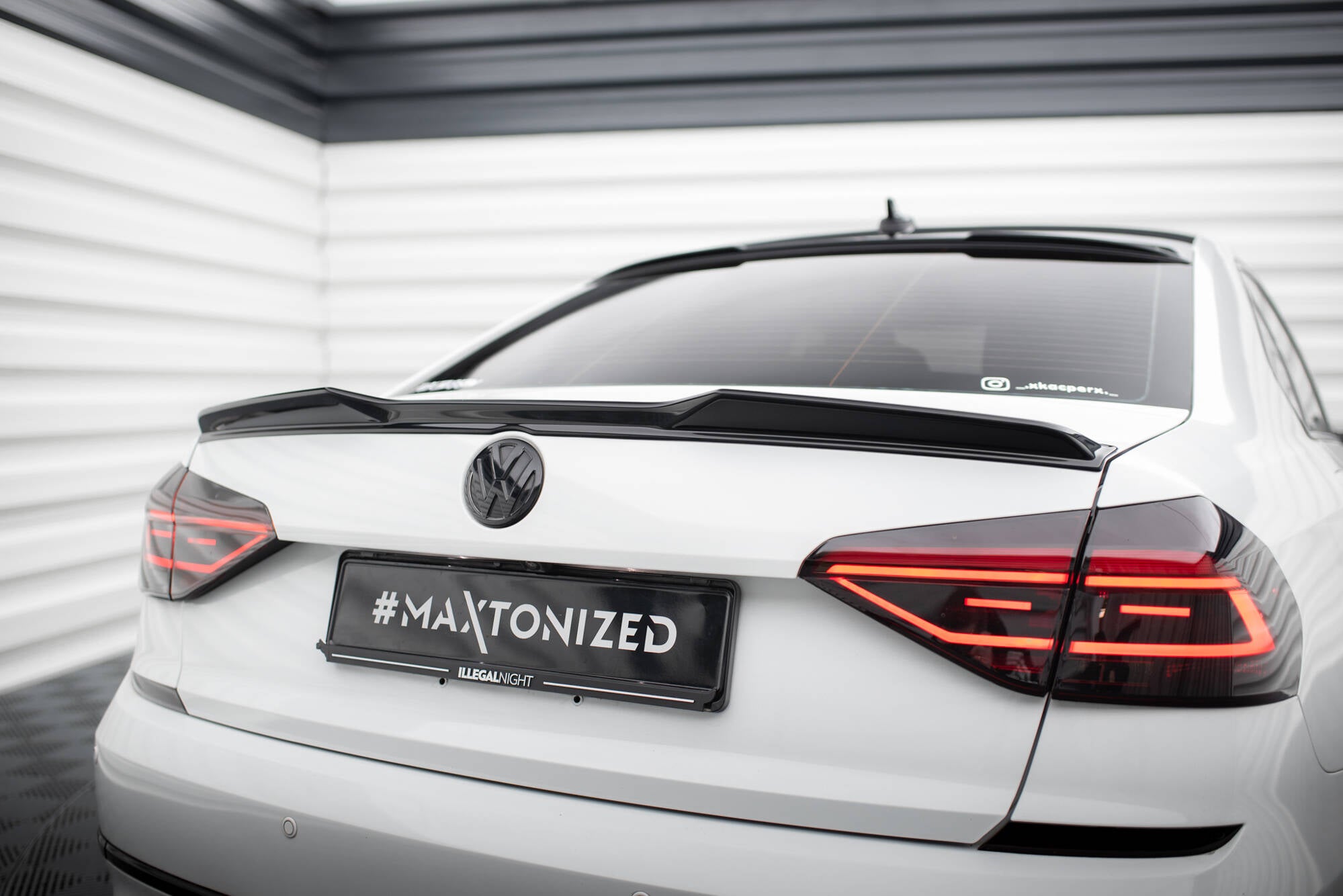 Maxton Design Spoiler CAP 3D passend für VW Passat GT B8 Facelift USA schwarz Hochglanz