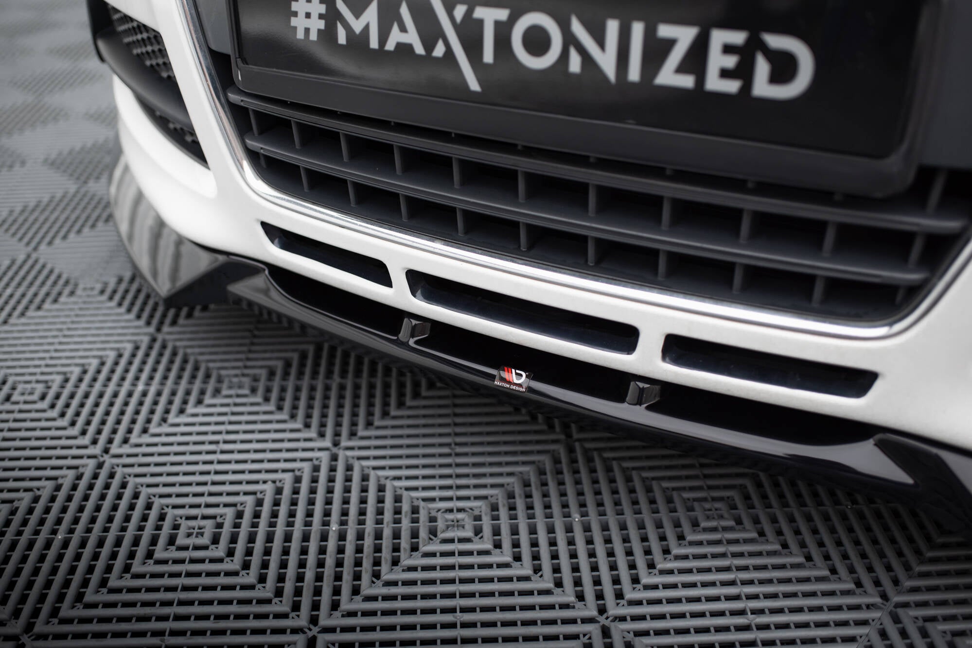 Maxton Design Street+ Spoilerlippe Front Ansatz V.3 passend für Audi TT 8J schwarz Hochglanz