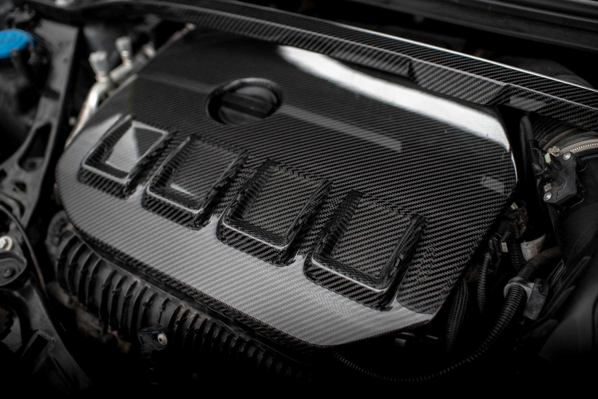 Maxton Design Carbon Fiber Engine Cover BMW 1er F40 M135i für BMW 1er F40
