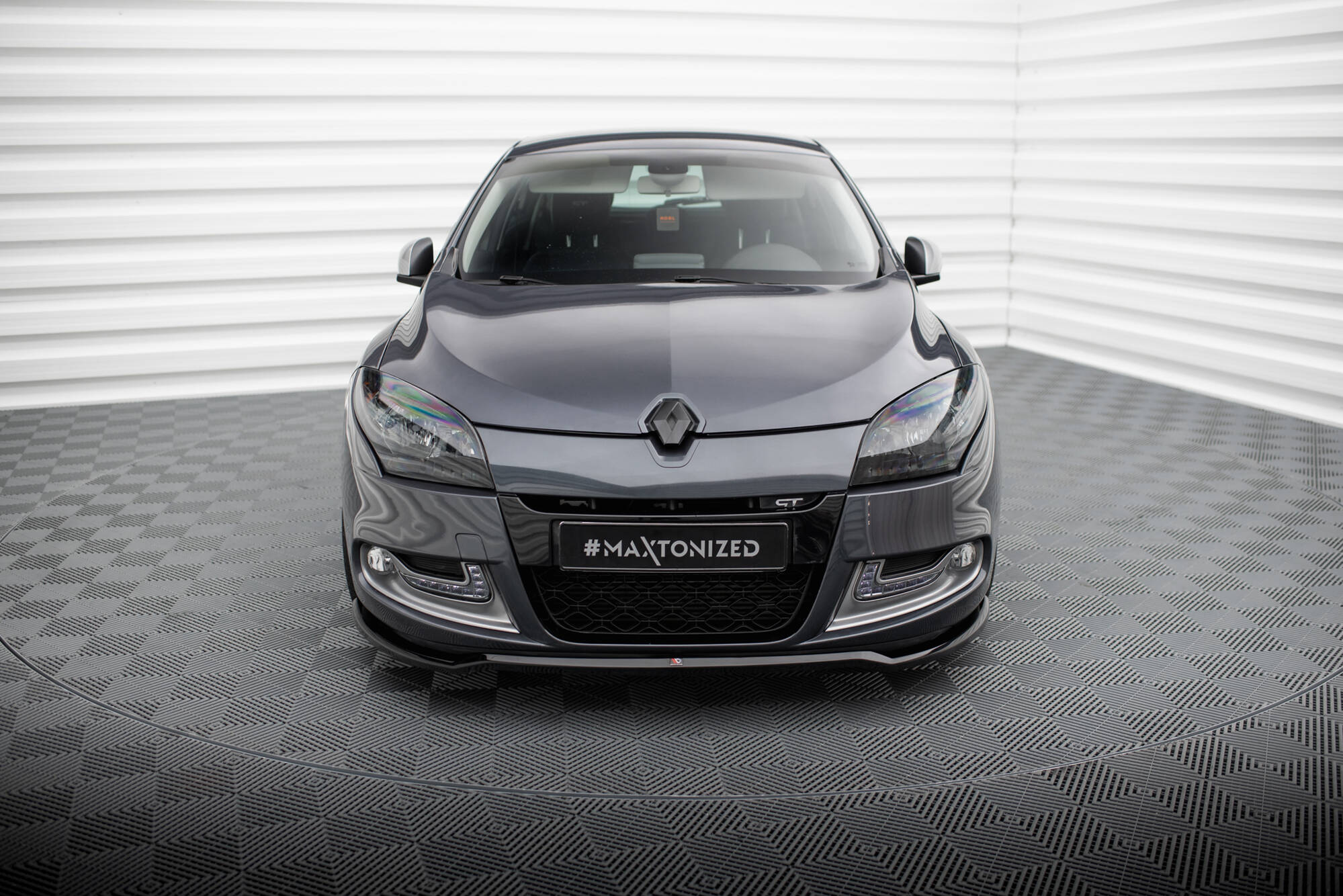 Maxton Design Street+ Spoilerlippe Front Ansatz V.1 passend für Renault Megane GT Mk3 Facelift schwarz Hochglanz