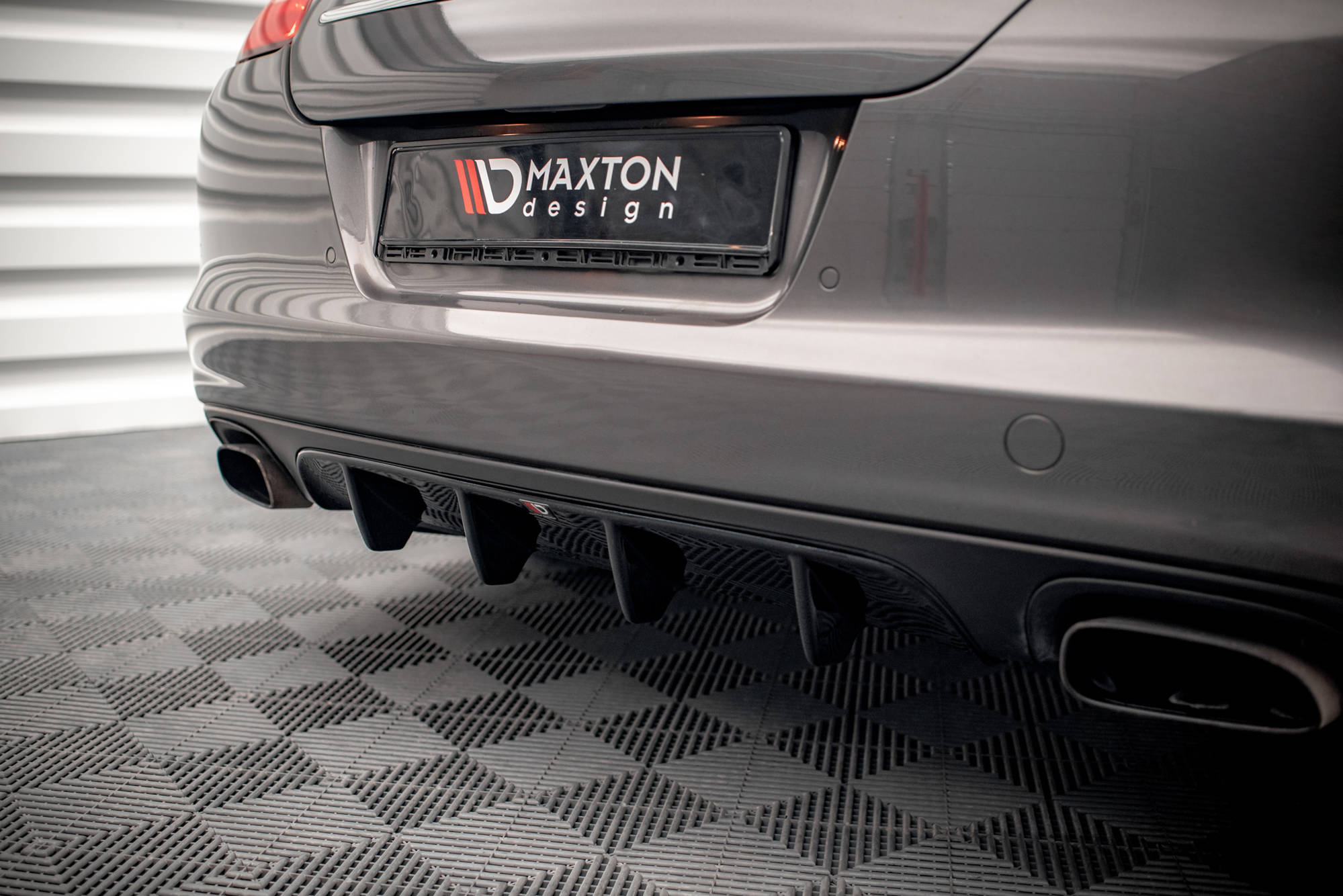 Maxton Design Diffusor Heck Ansatz passend für Porsche Panamera / Panamera Diesel 970 schwarz Hochglanz