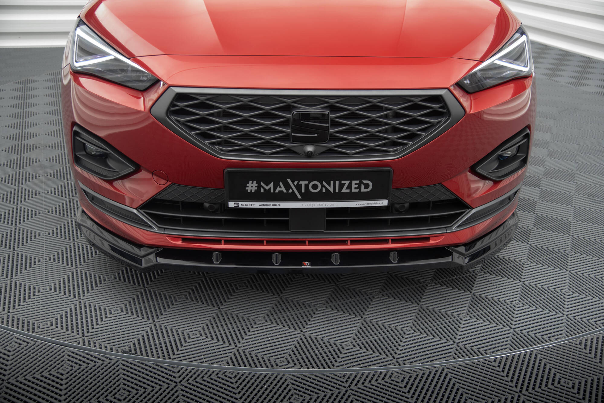 Maxton Design Street+ Spoilerlippe Front Ansatz V.2 passend für Seat Tarraco FR Mk1 schwarz Hochglanz